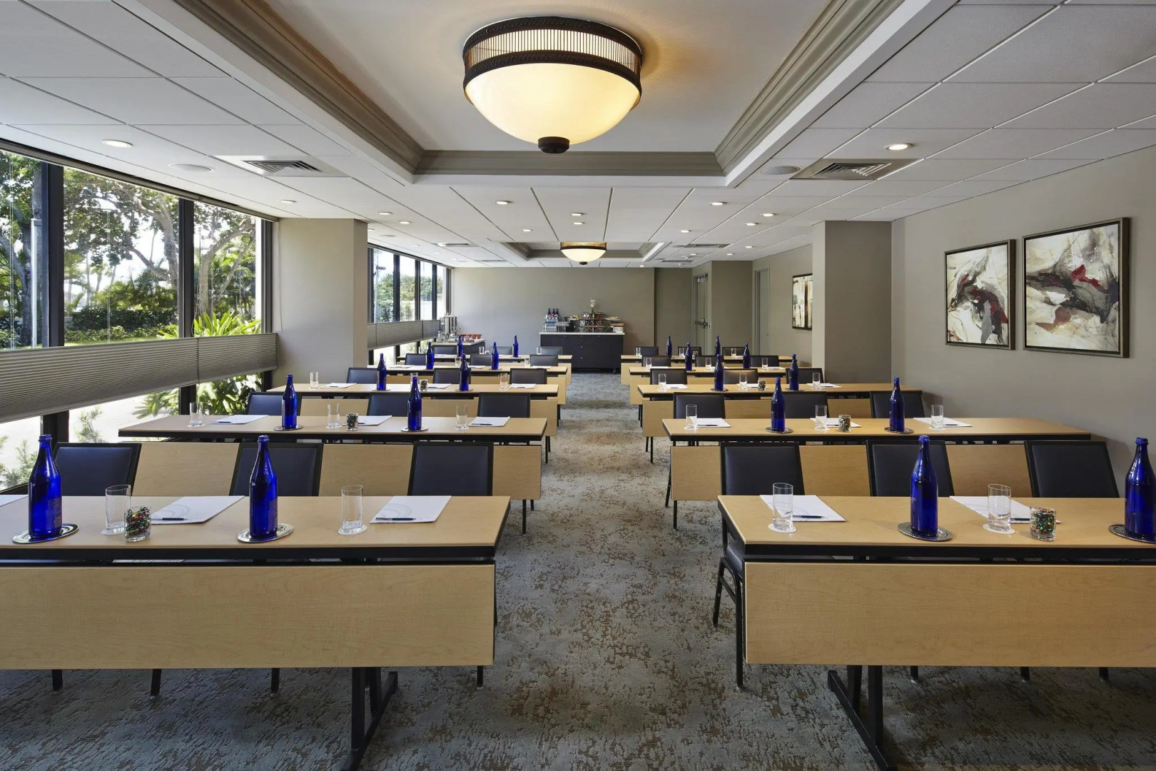 Waterstone Resort & Marina Boca Raton, Curio Collection by Hilton