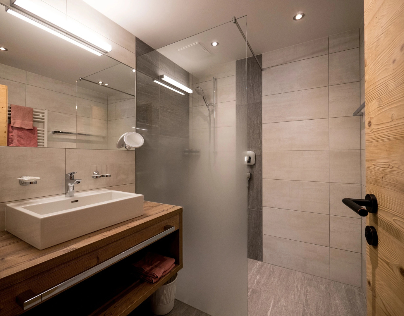 Hotel & Apart Central