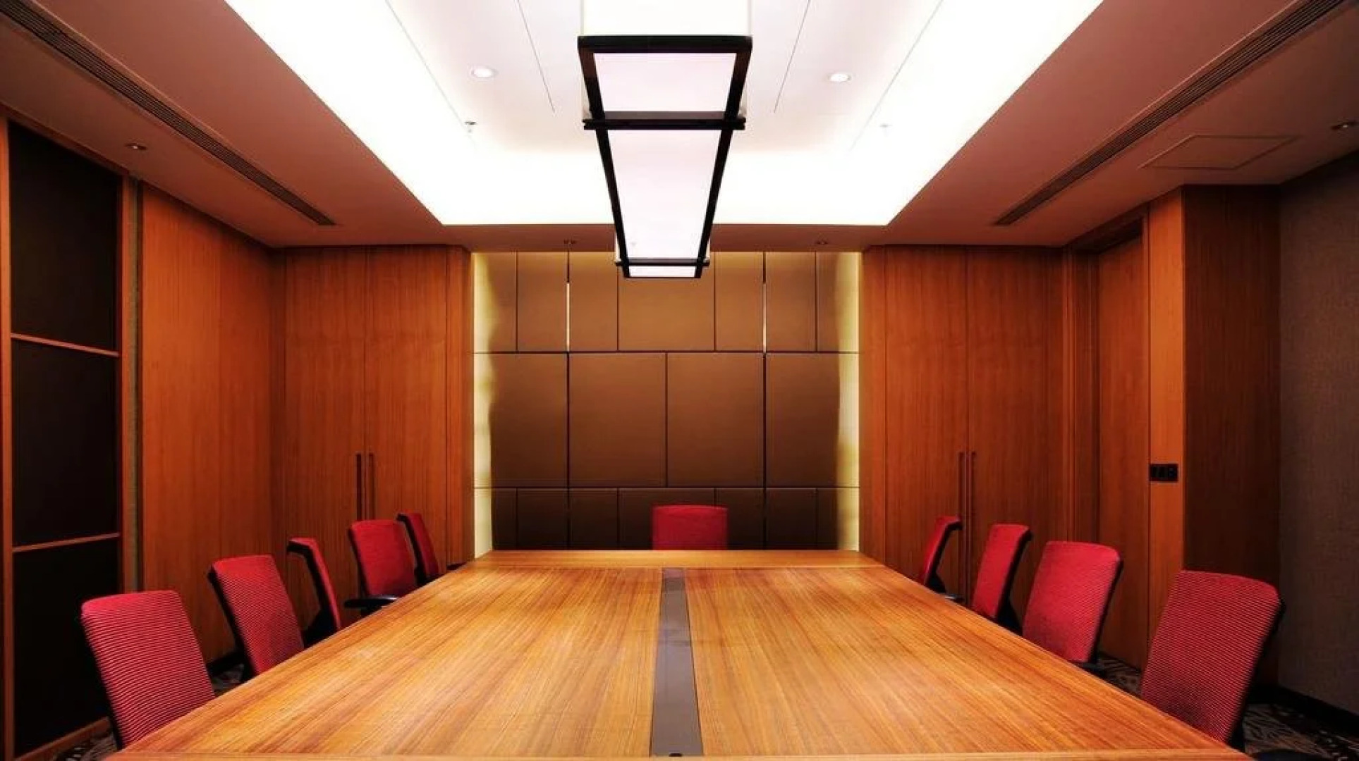 Grand Metropark Orient Hotel