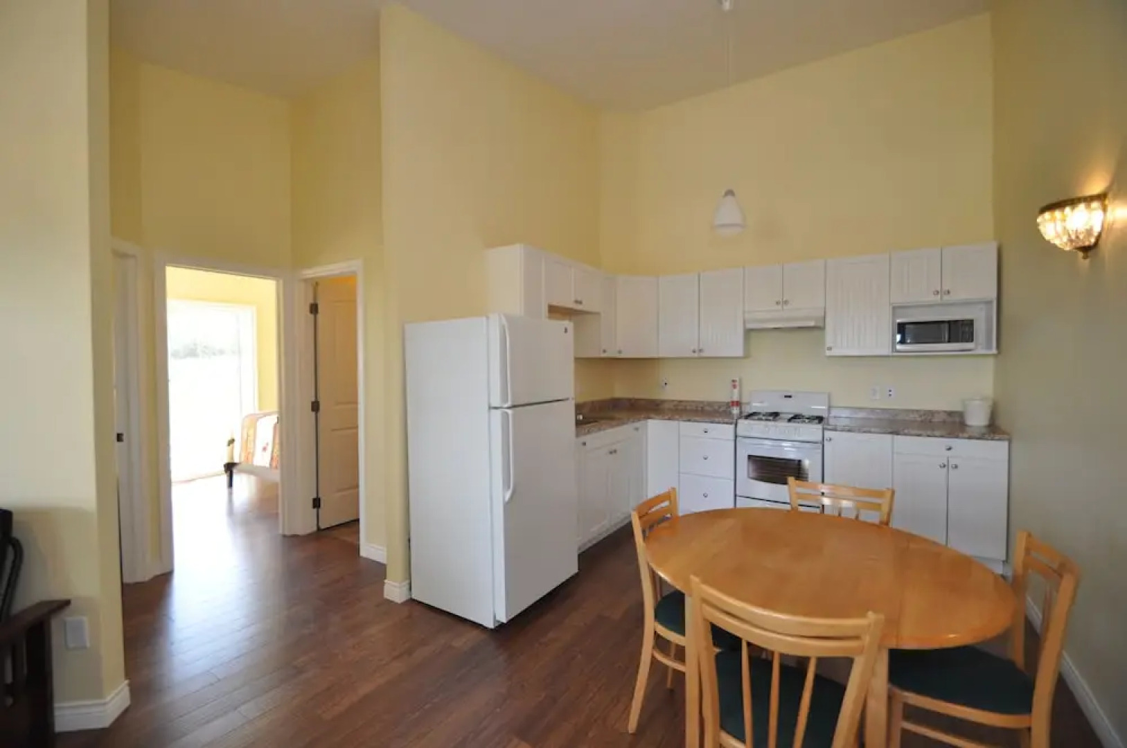 Waterview On The Bay