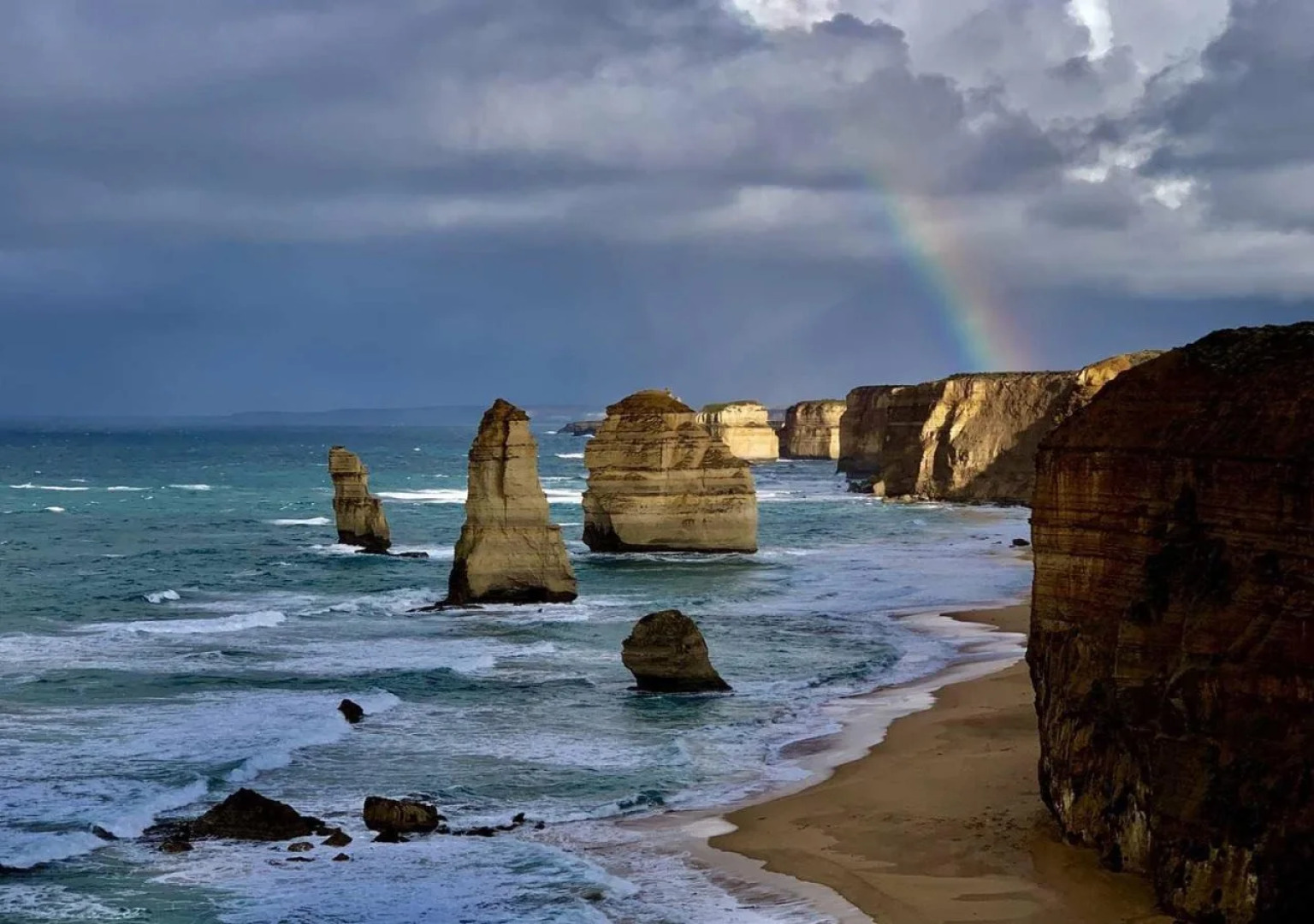 Twelve Apostles Motel & Country Retreat