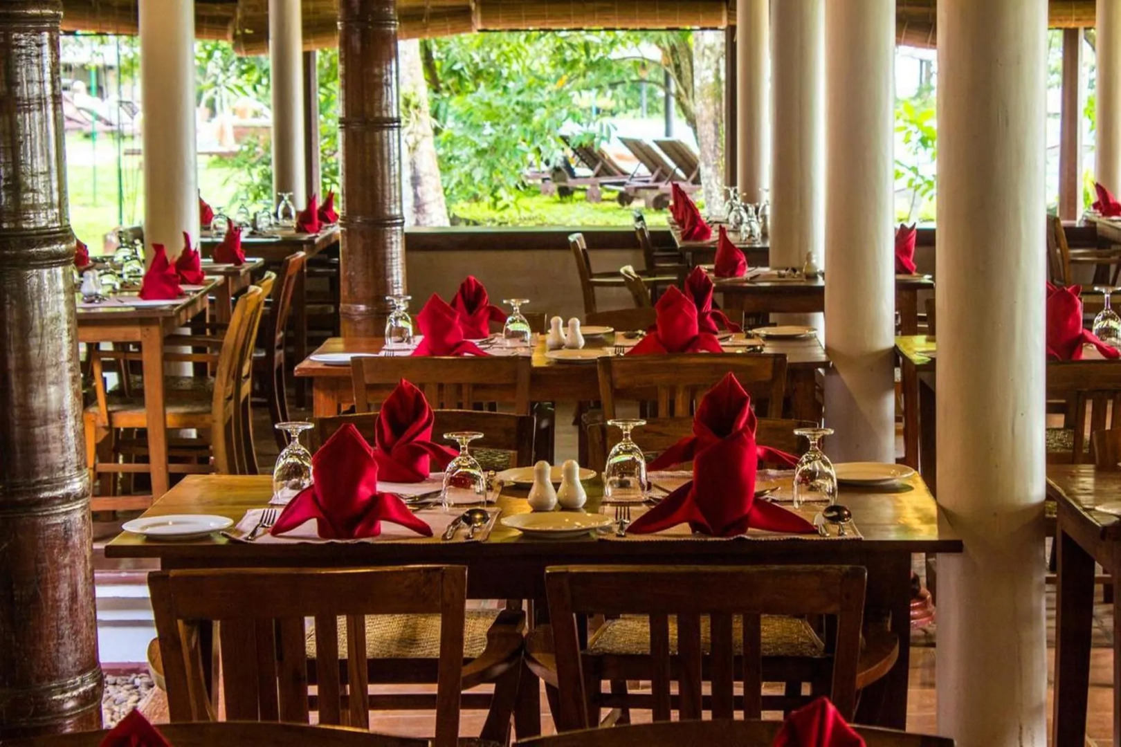 Coconut Lagoon - Cgh Earth