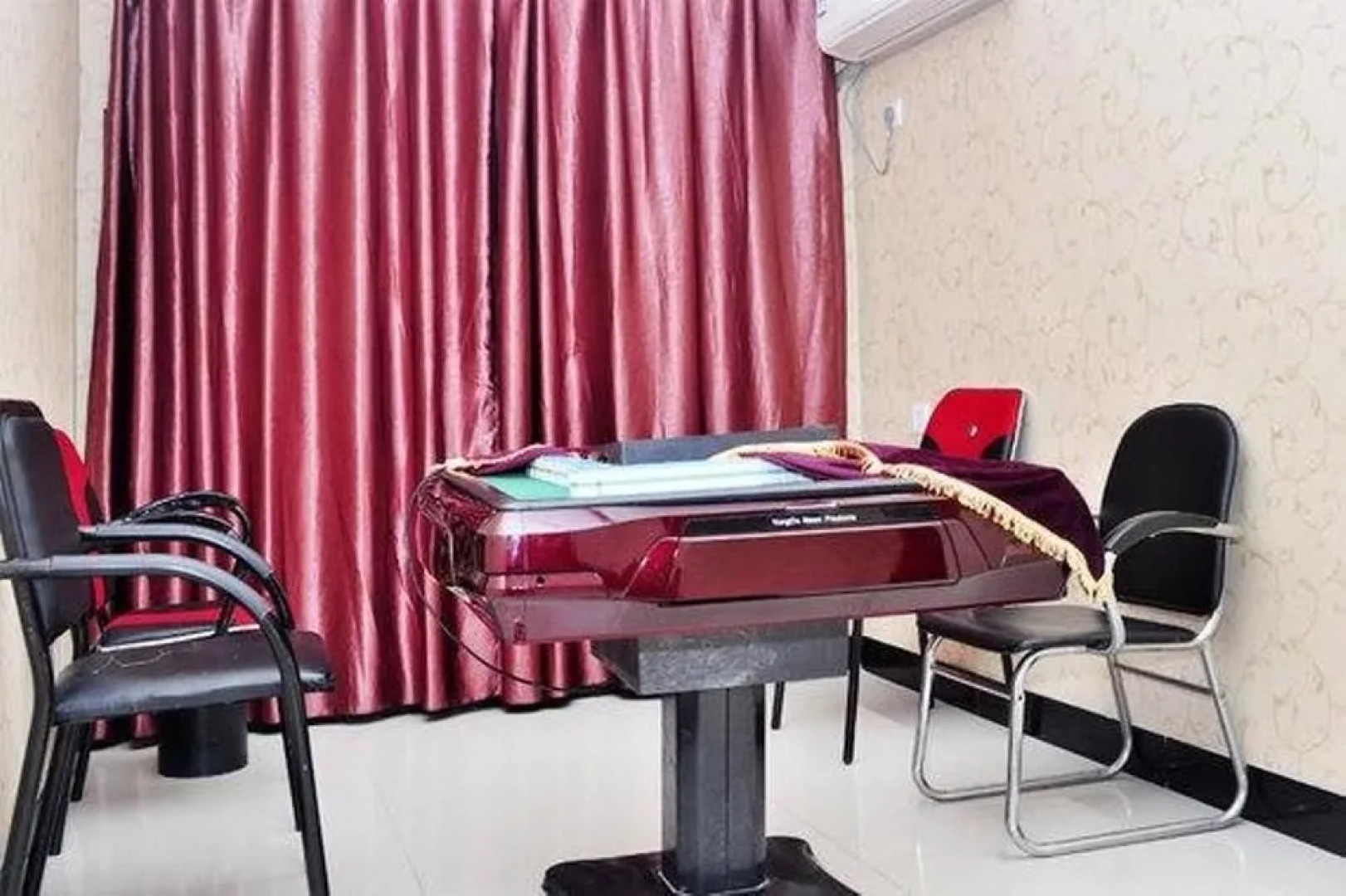 Zhengzhou Longgang Hotel