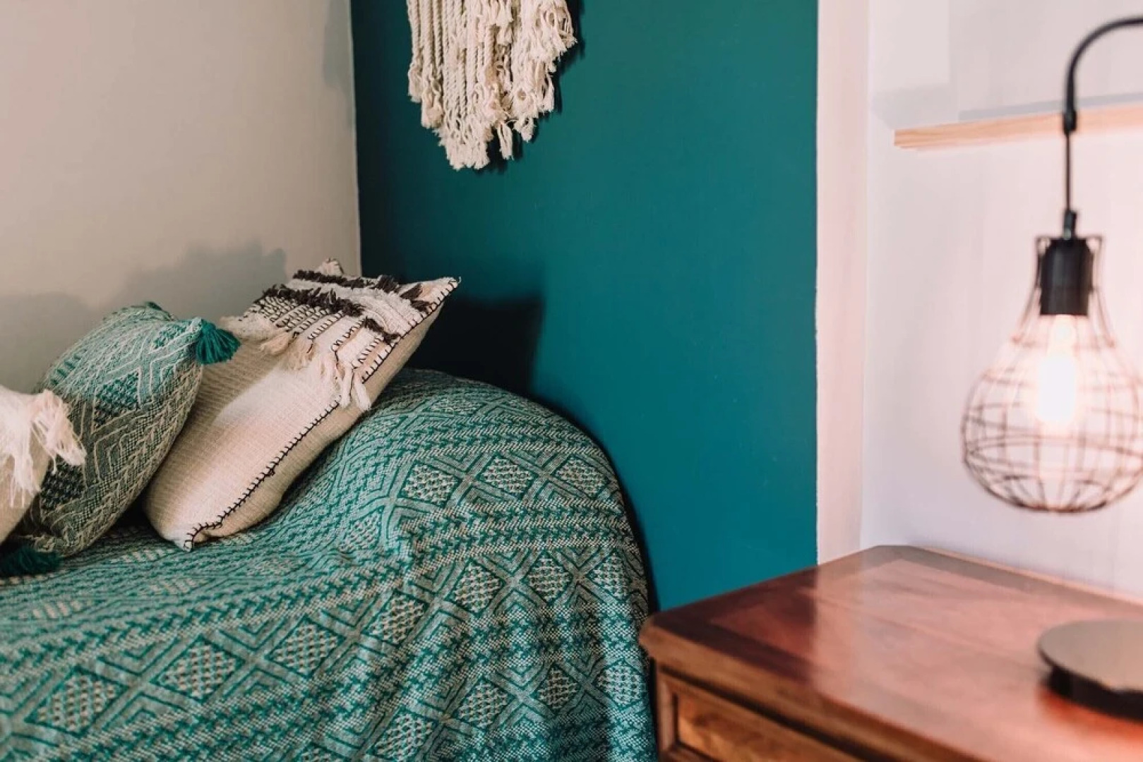 Modern & Chic Loft Apt. *Terrace *BBQ *Parking