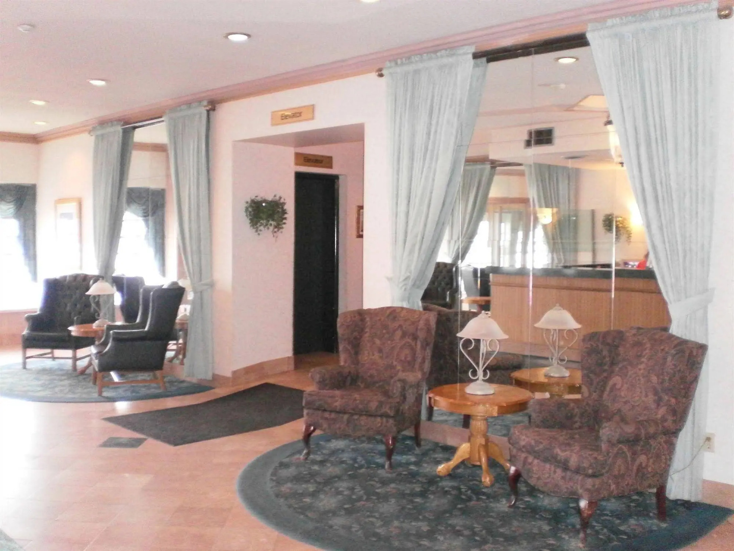 Royal Inn and Suites at Guelph
