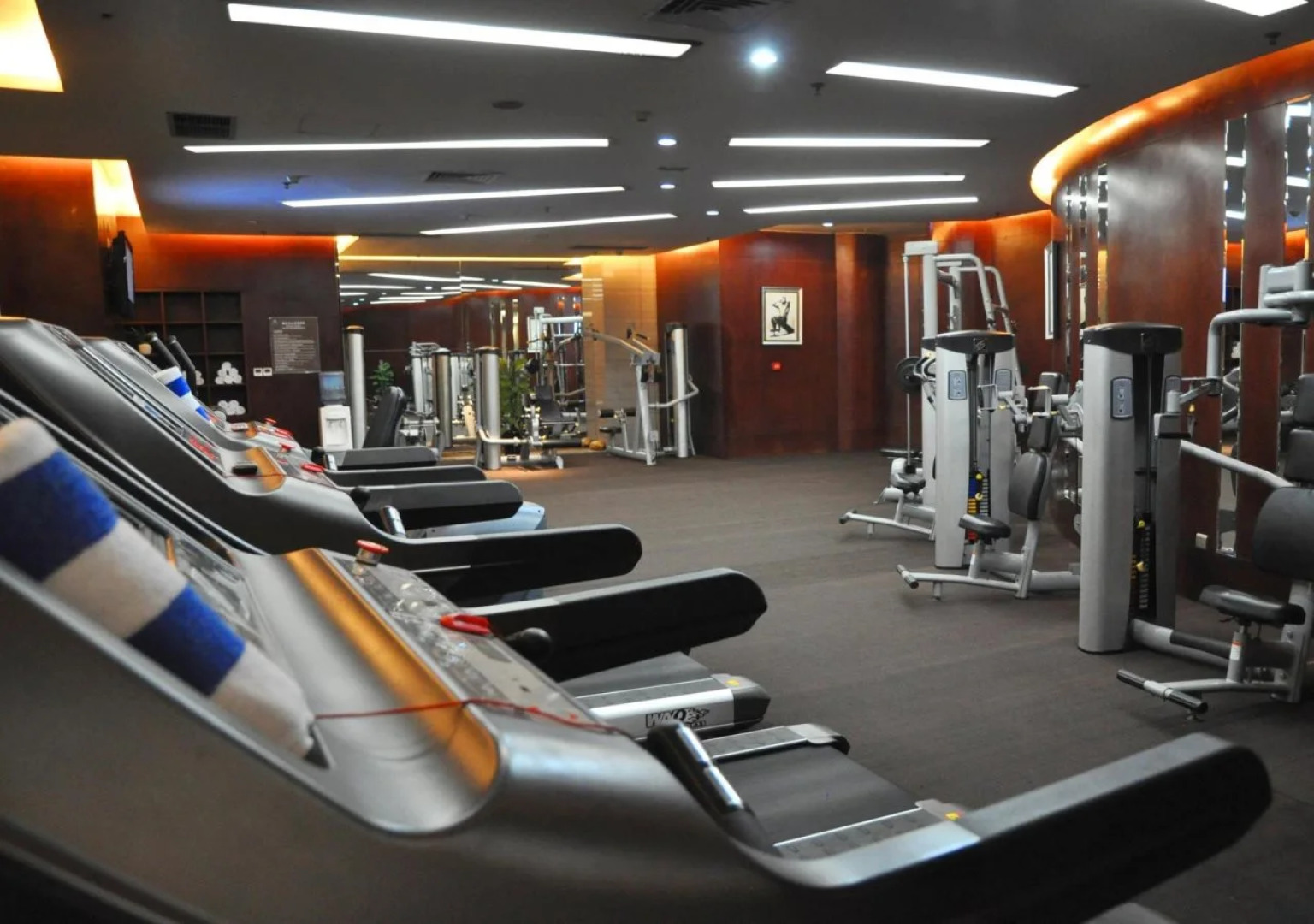 Days Hotel & Suites Hillsun Chongqing