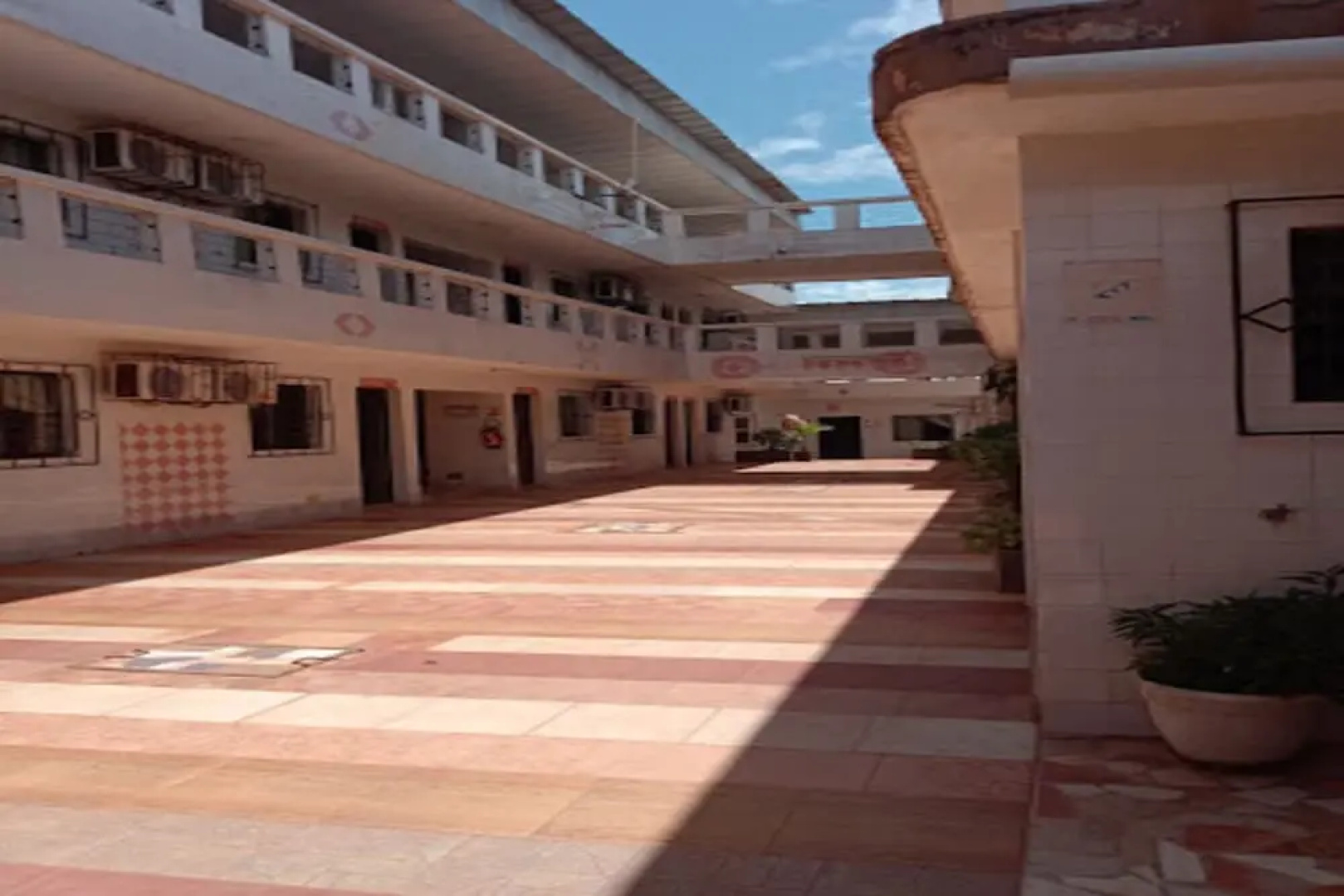 Sanwi Hotel