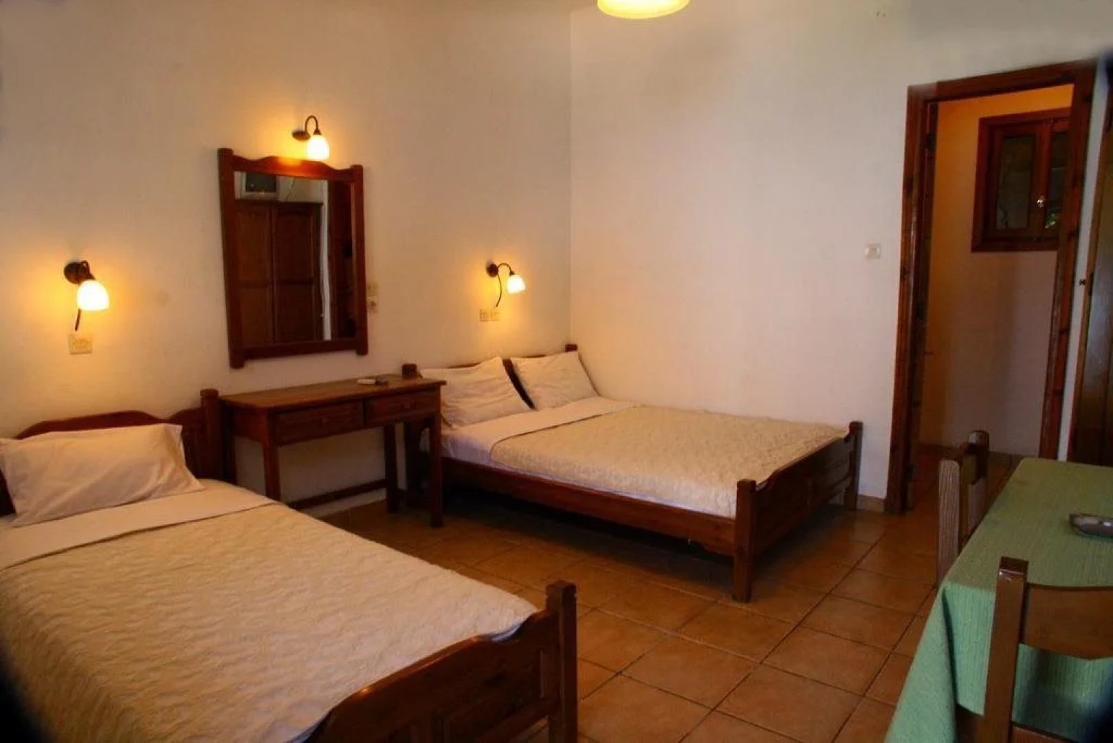 Papa Nero Studios And Apartments