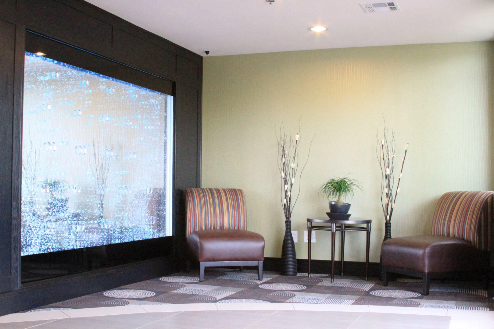 Best Western Plus Arlington North Hotel & Suites