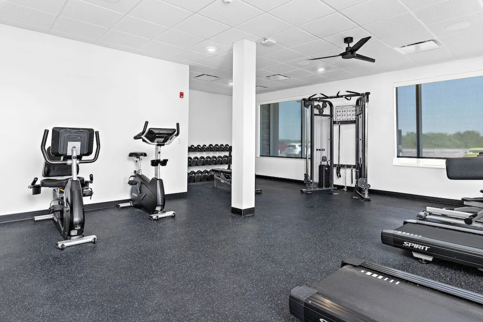 Holiday Inn Express Kansas City North – Parkville by IHG