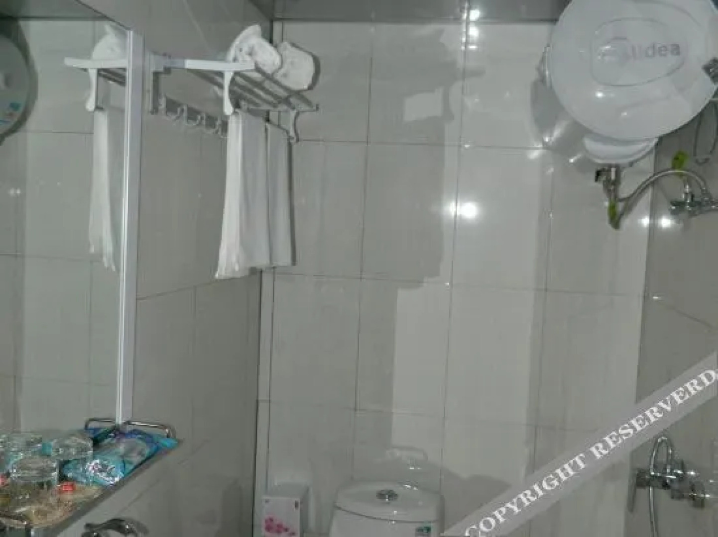 Yajiang Yashang Business Hotel