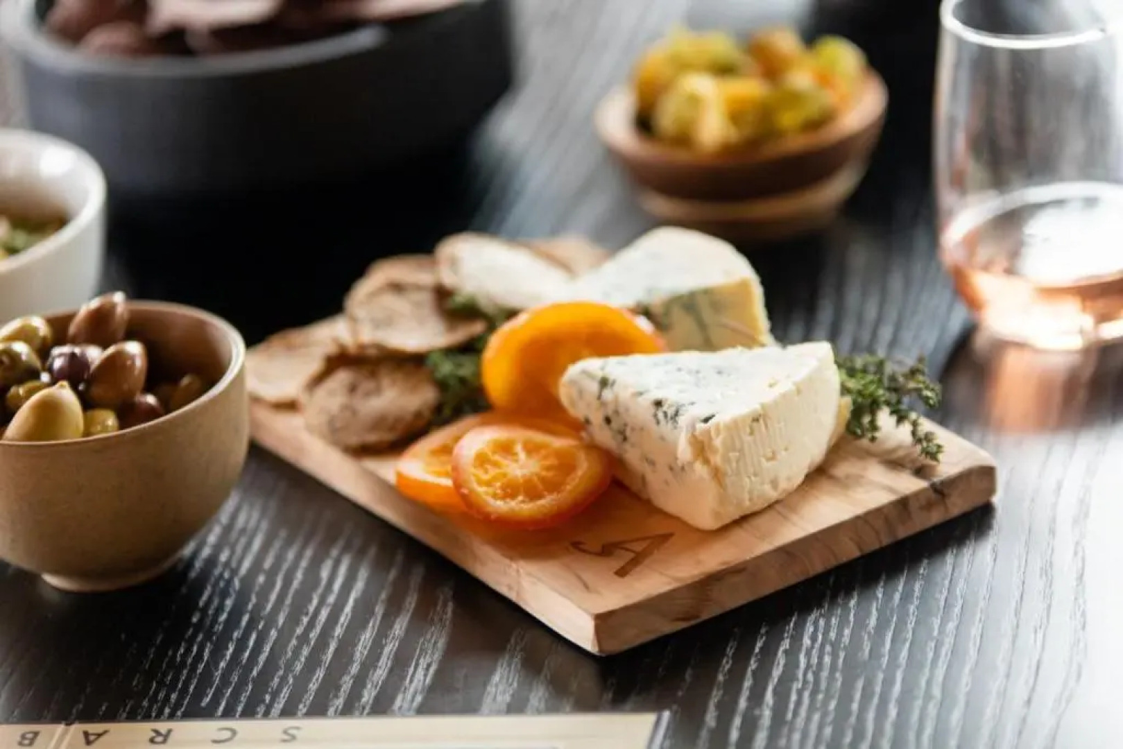 Camden by Avantstay 5mins to the Beach! Elevated Home w/ Pacific Ocean Views