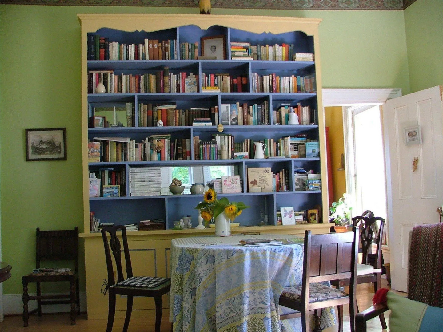 Motley Manor on Lilac Grove Hill