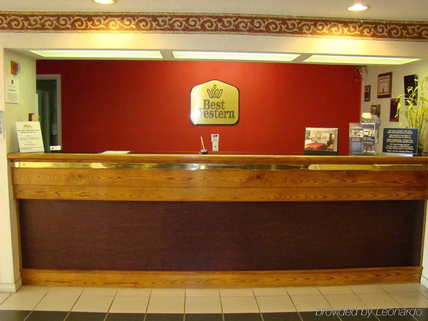 Quality Inn & Suites Garland - East Dallas