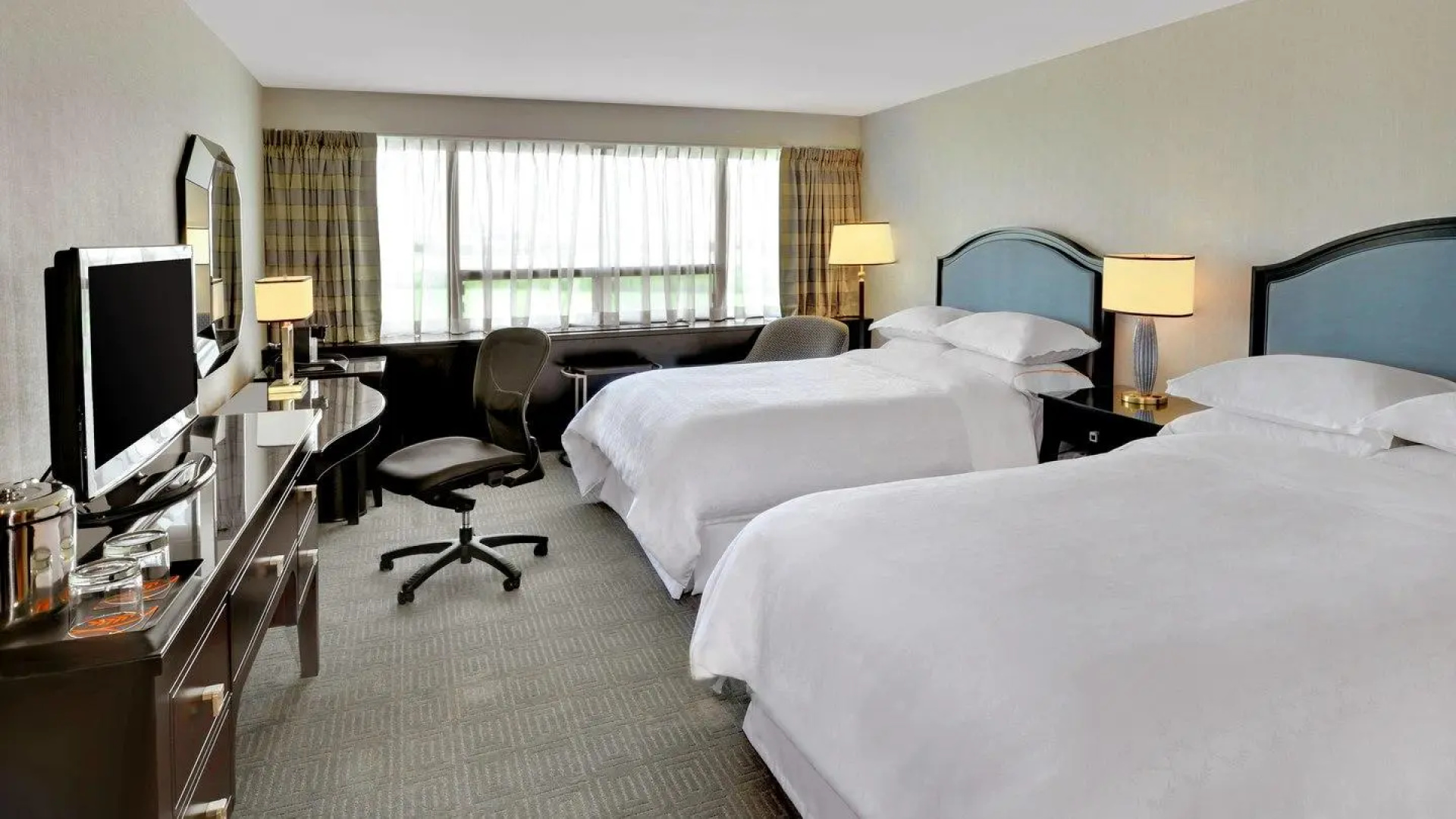 Sheraton Montreal Airport Hotel