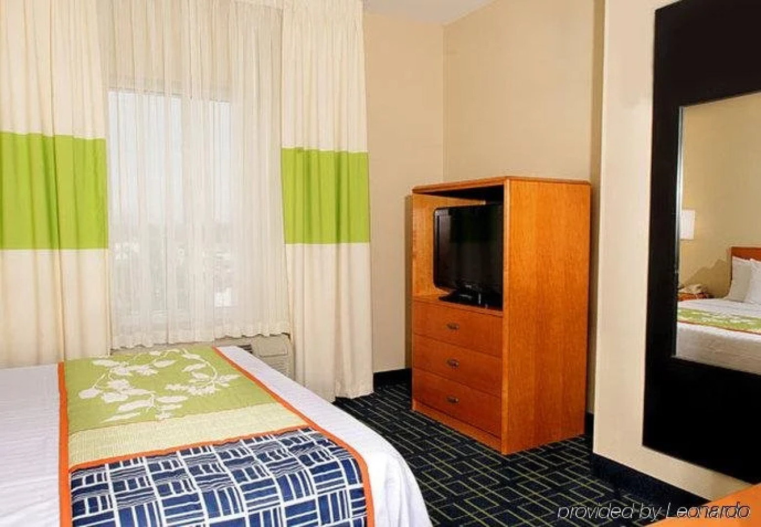 Comfort Inn & Suites South Akron