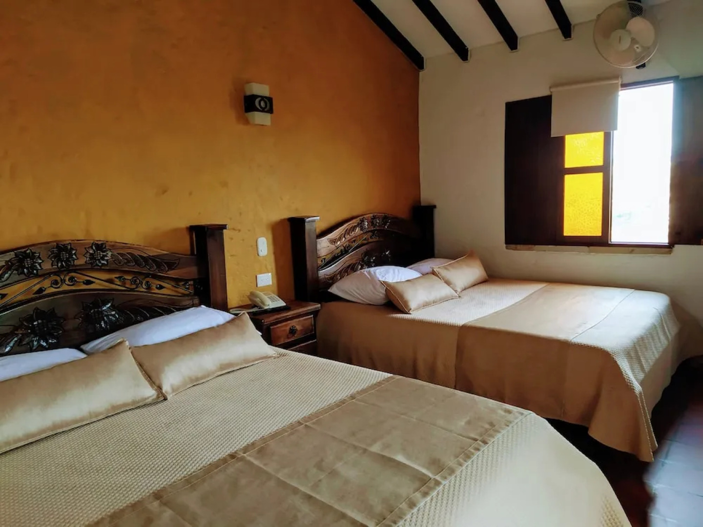 Hotel Las Rocas Resort