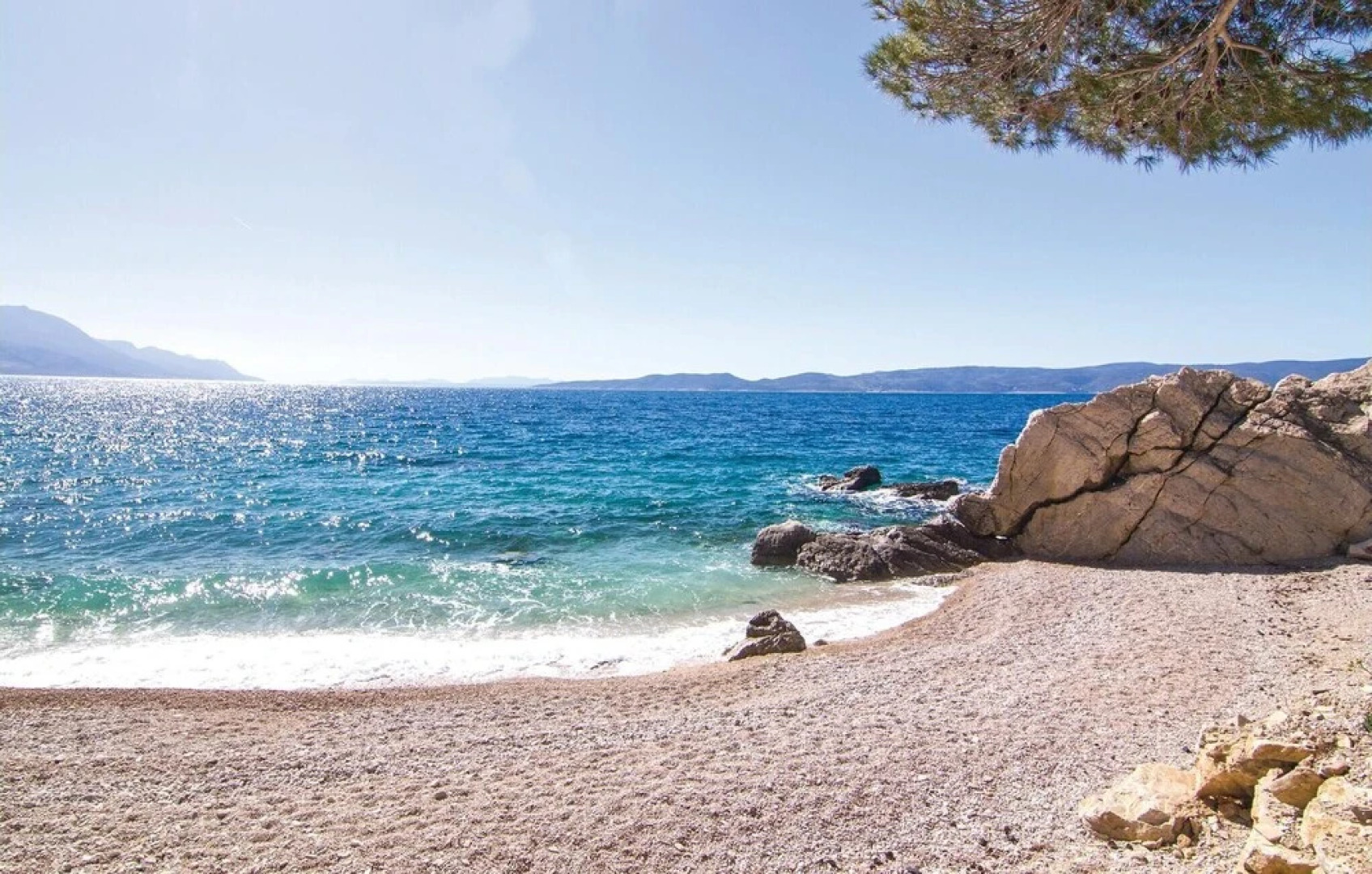 Beautiful Home in Mimice With Wifi and 3 Bedrooms