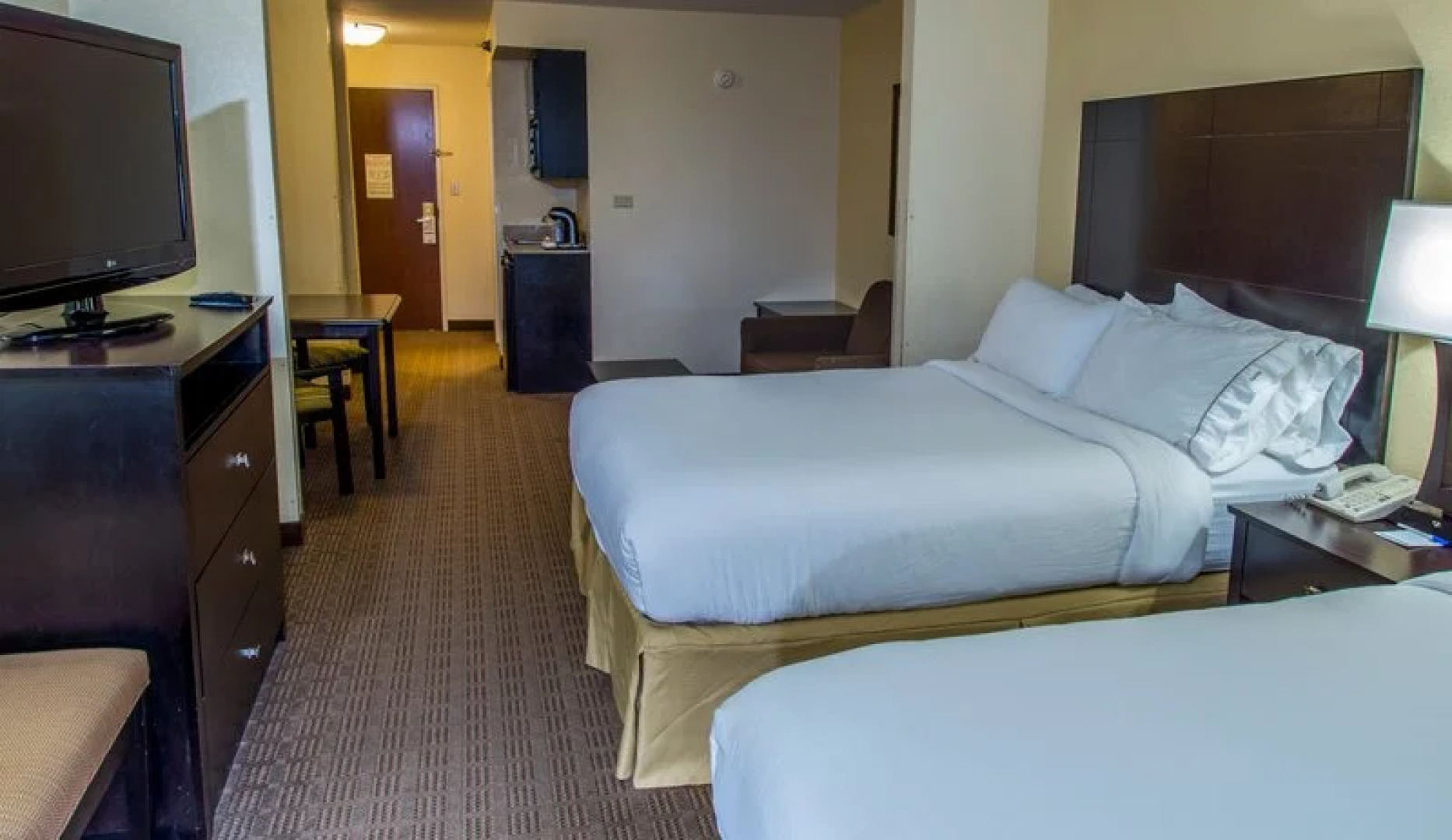 Holiday Inn Express Hotel & Suites Pine Bluff