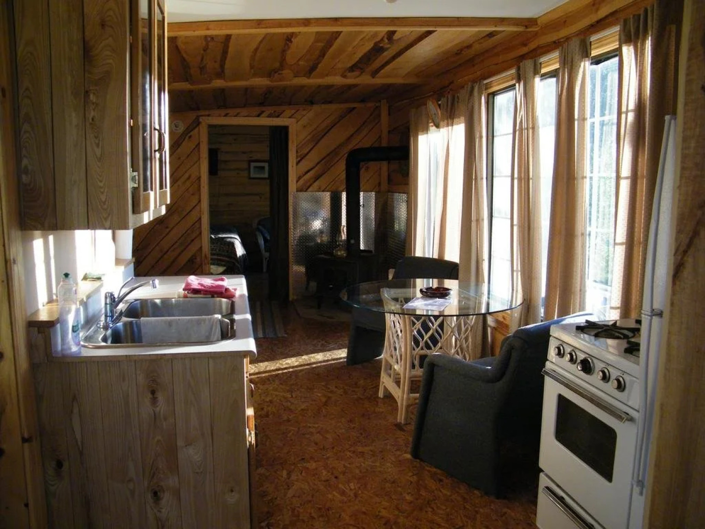 Mowat Landing Cottages