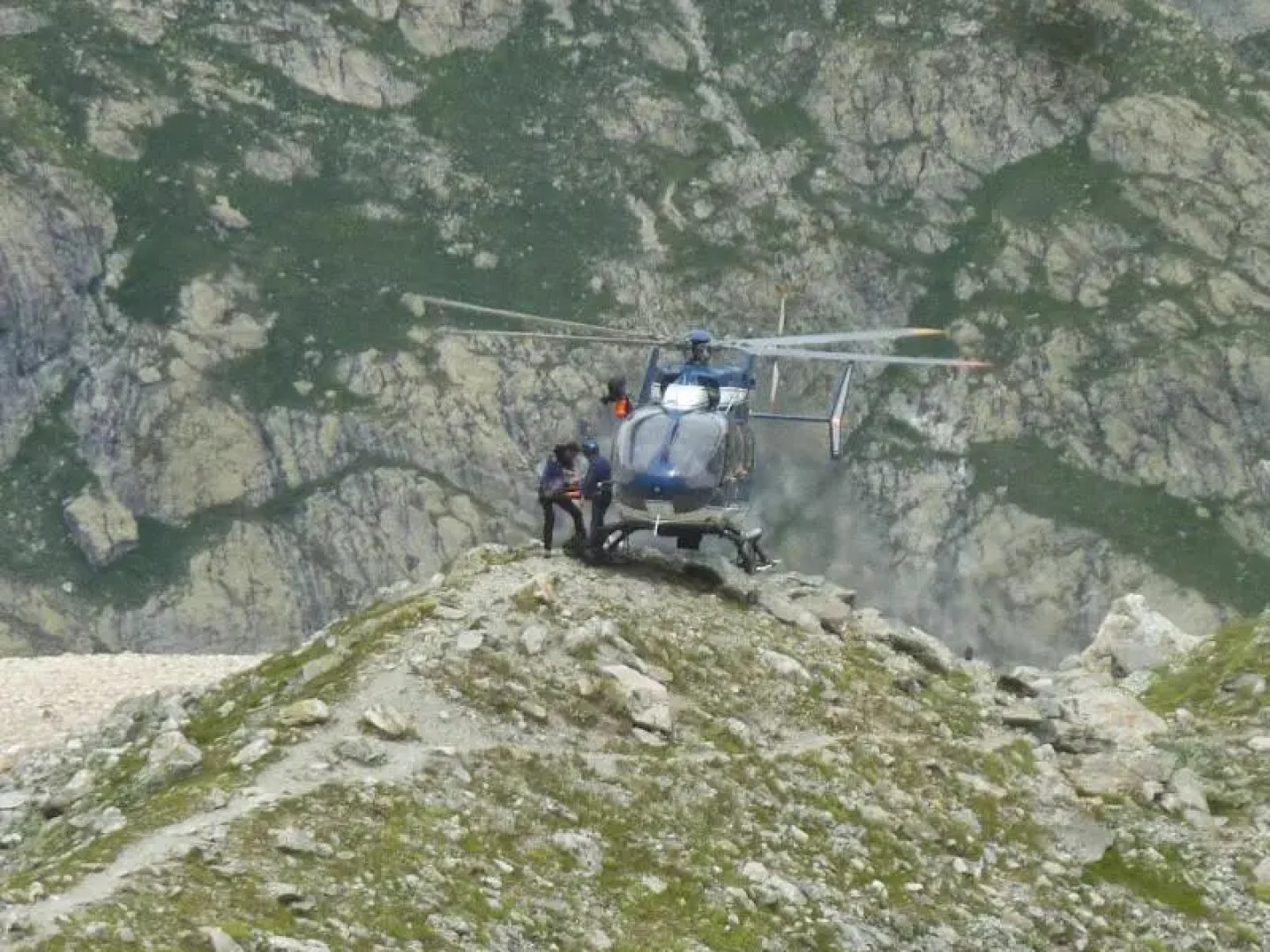 Skis Aux Pieds Station 1600 Sun Vallee
