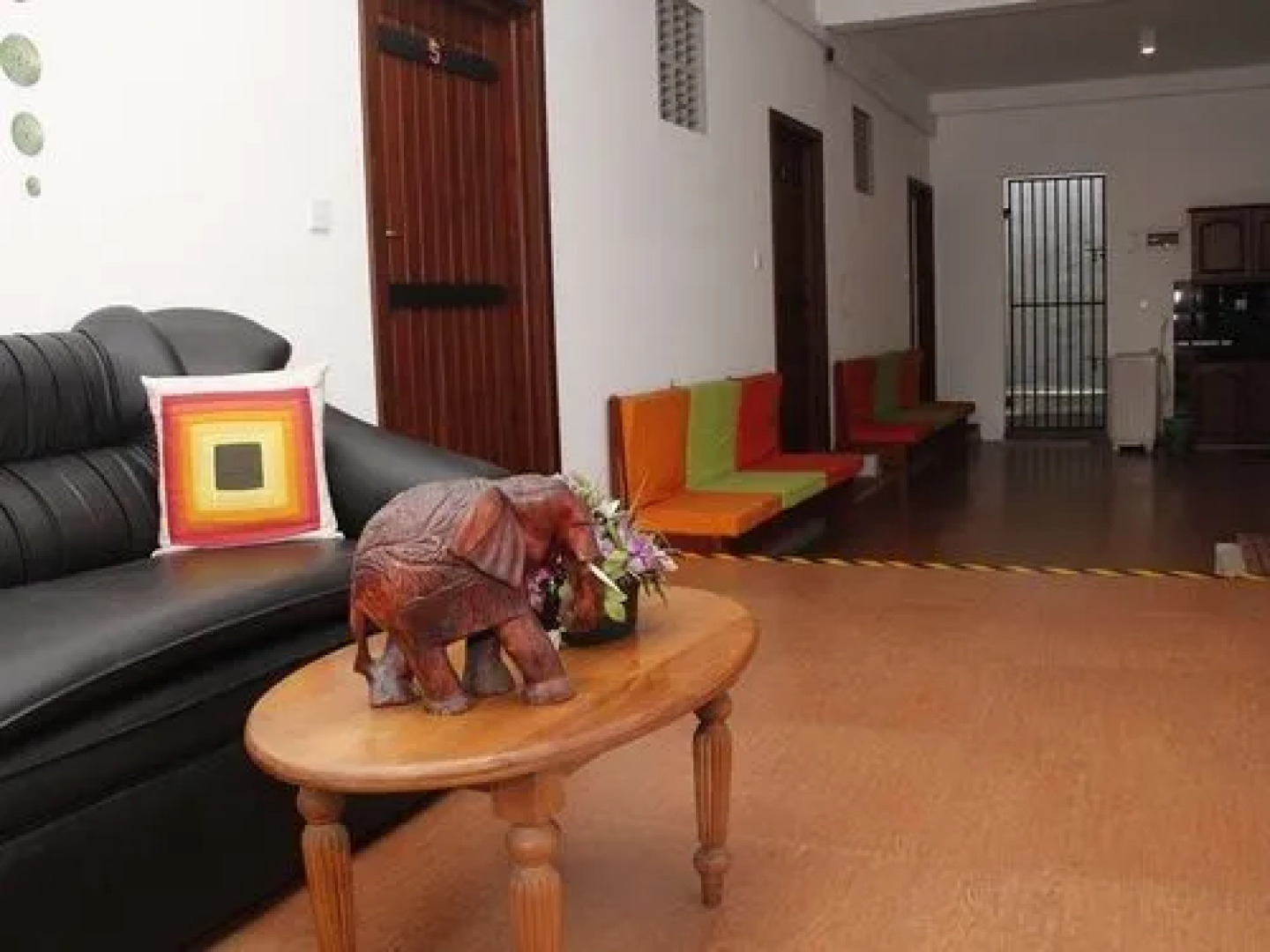 Thumbelina Apartments