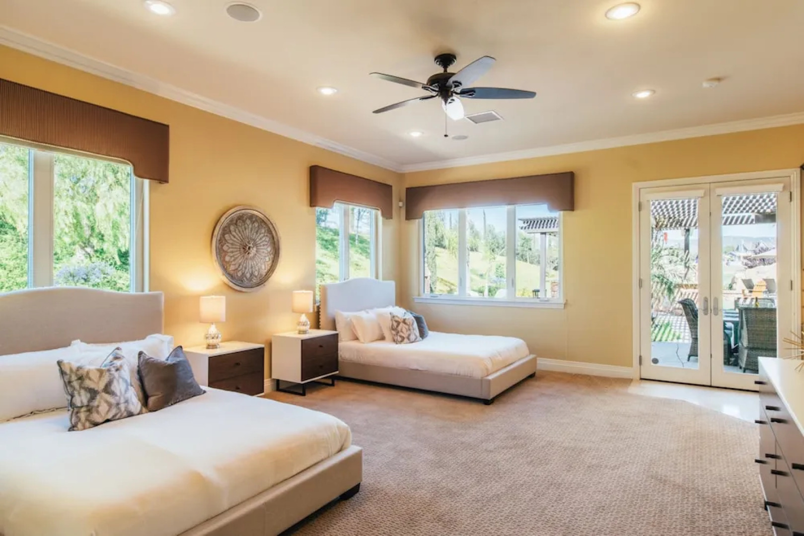 Twilight Vines by AvantStay | Sleeps 20! Wine Country Estate w/ Views