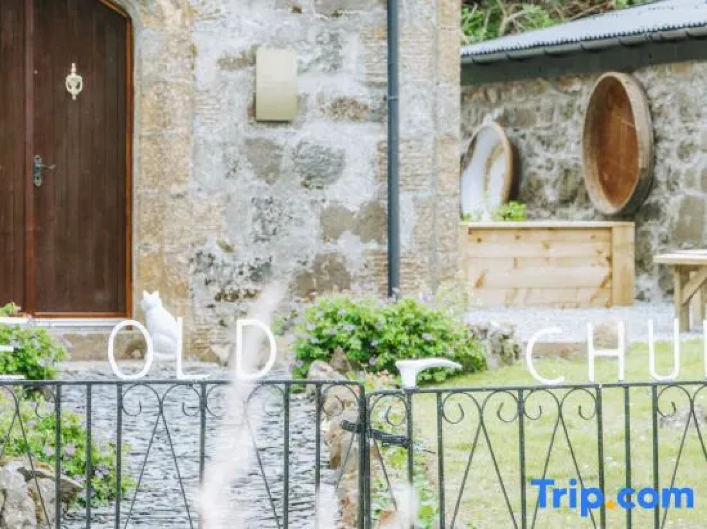 Thomas Telford Lettings - Luxurious Interiors and Seaviews