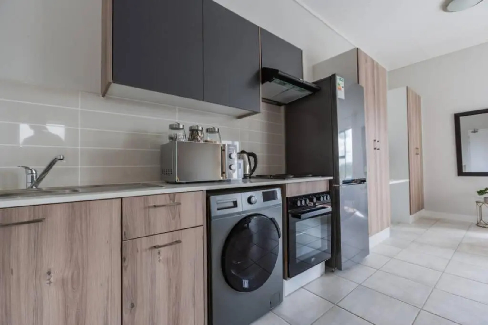 Alimama Spaces: the Manson's Green Creek Studio