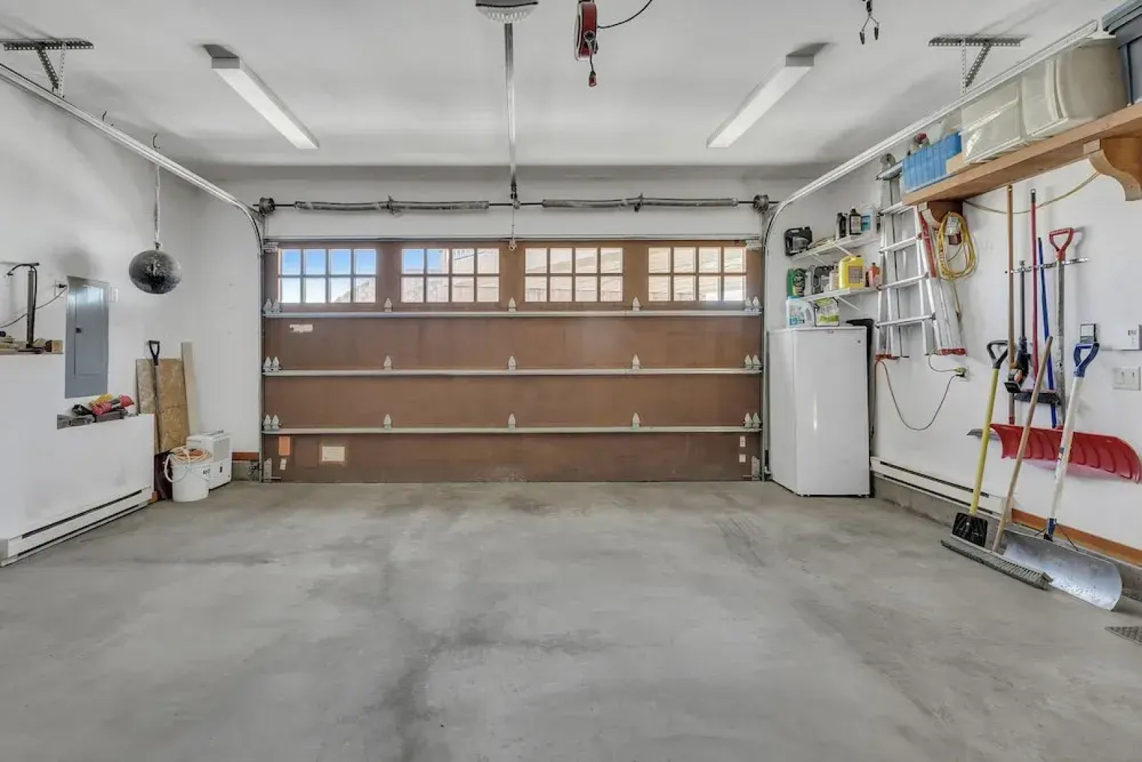 Snow Therapy Chalet Ski In Out & Hot Tub