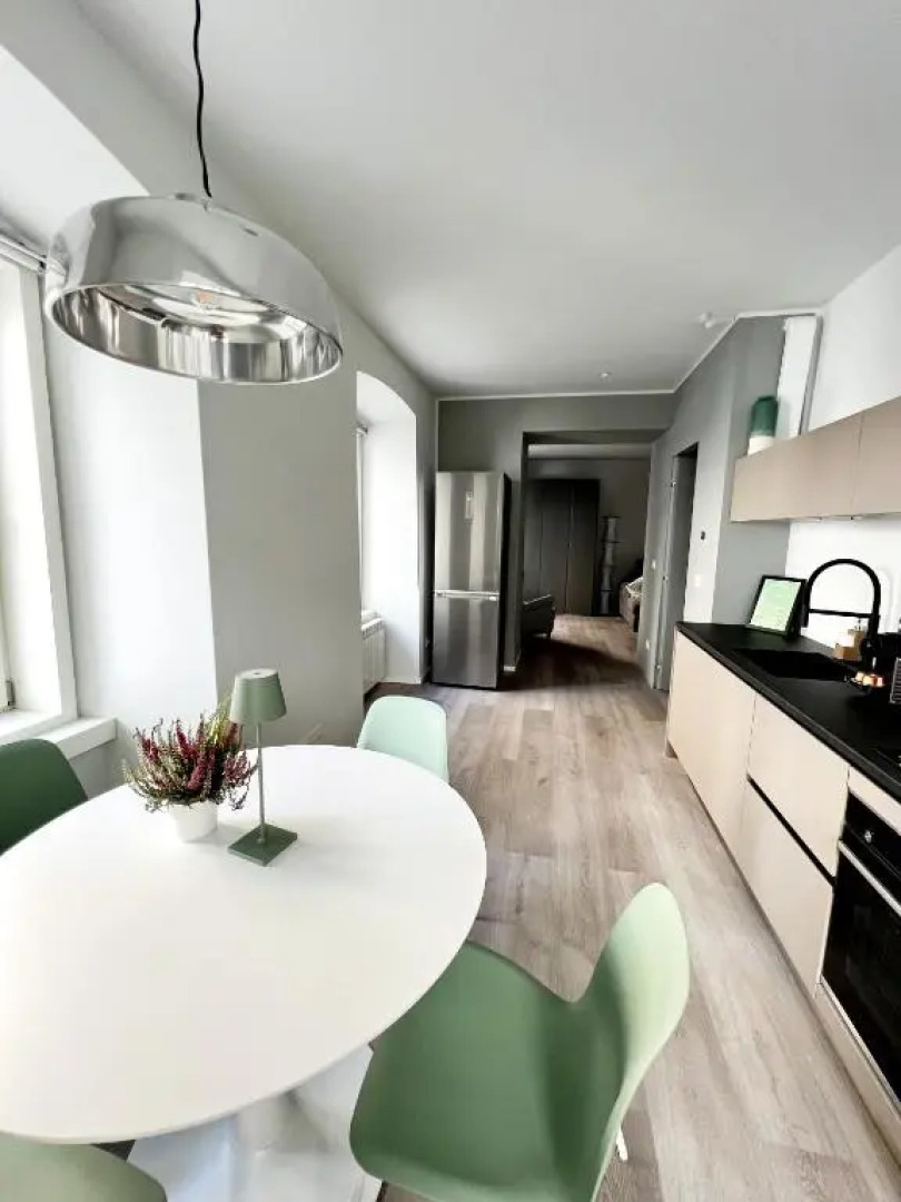 Central Corner House