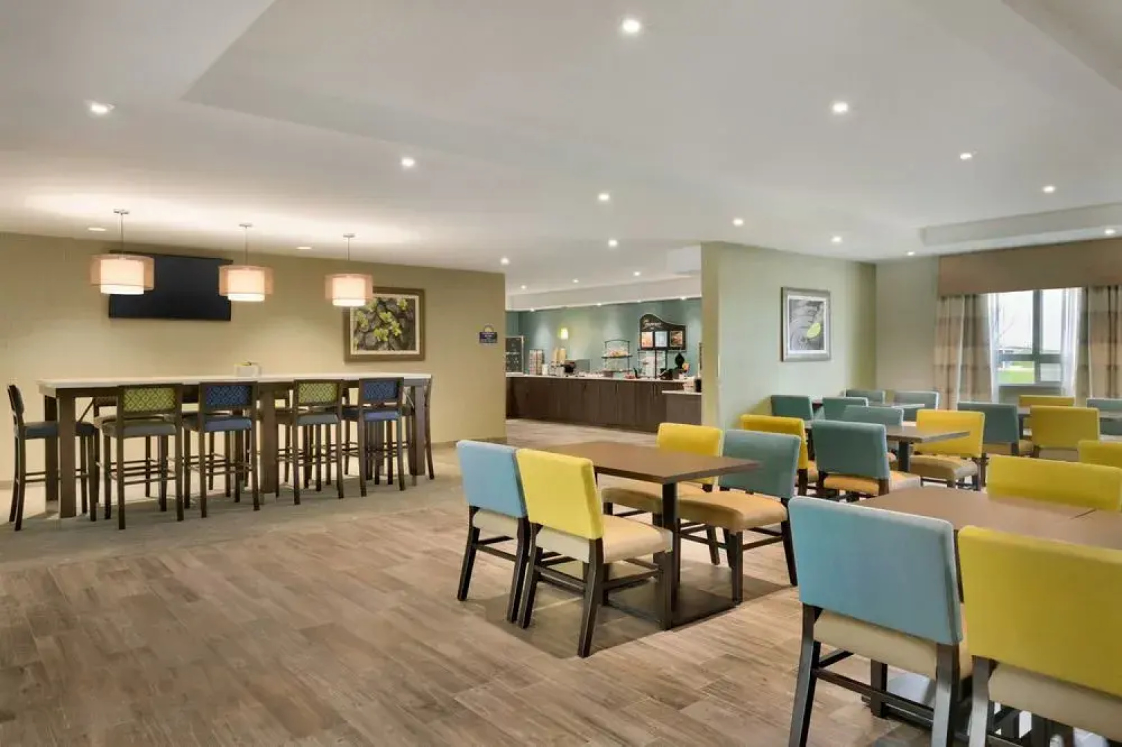 Days Inn and Suites Airdrie