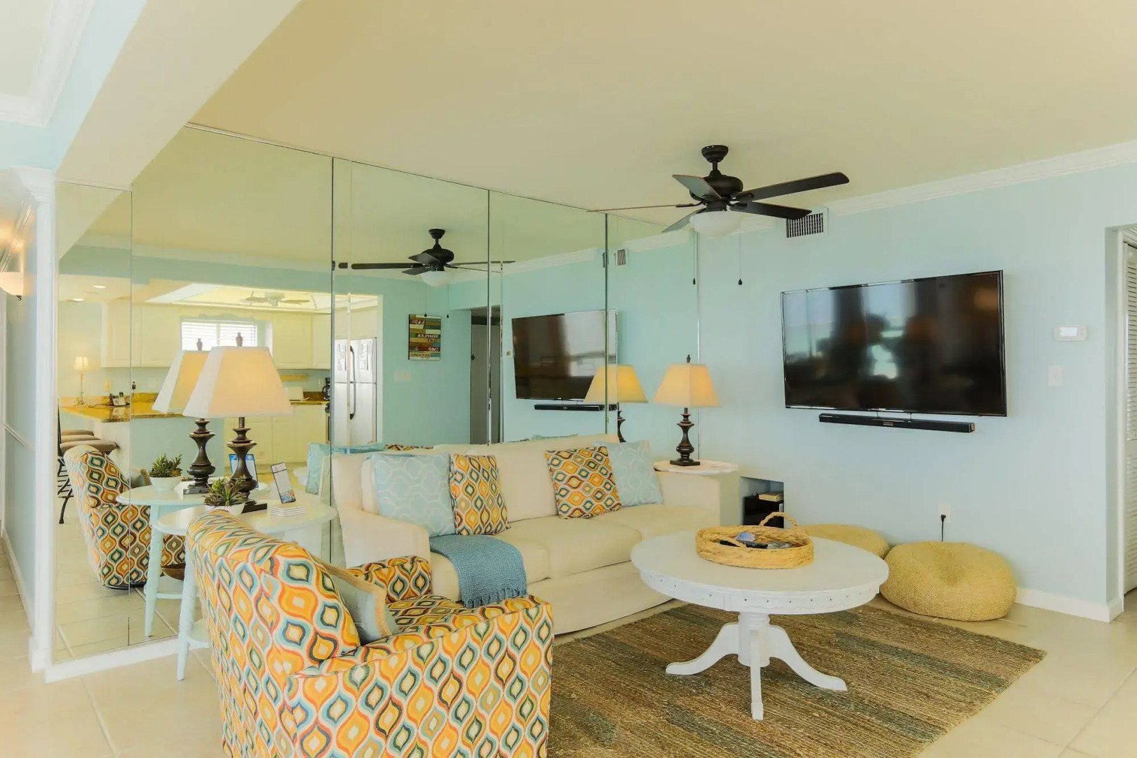 Shoreline Towers by Holiday Isle