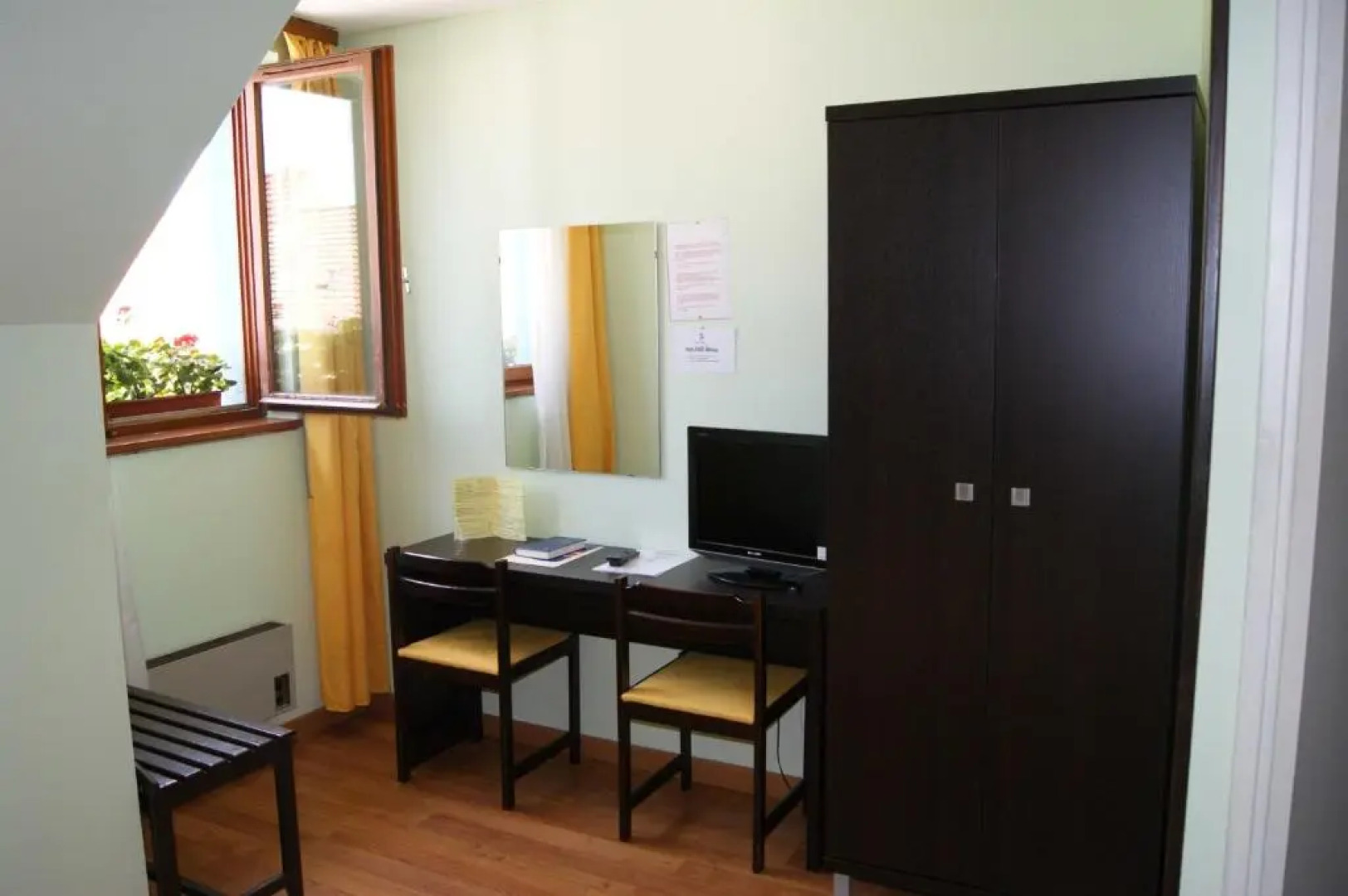 Hotel Restaurant Aux Deux Roses