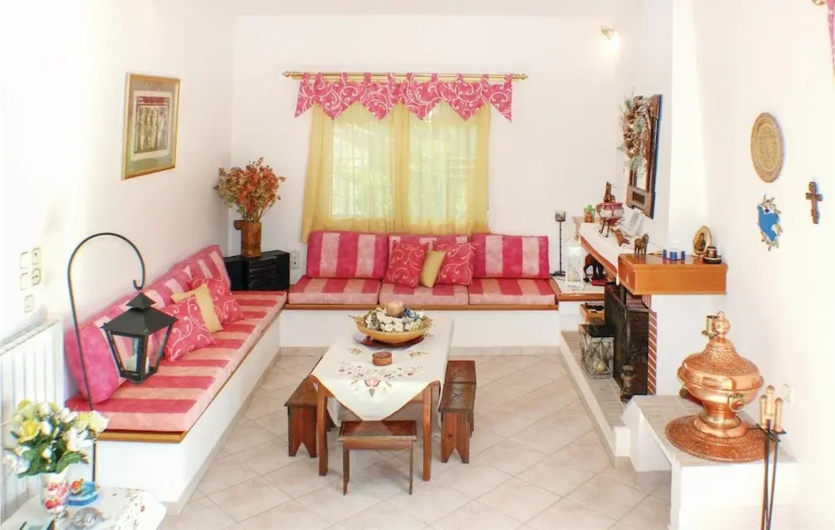 Beautiful Home in Xilokastro With 5 Bedrooms, Outdoor Swimming Pool and Swimming Pool