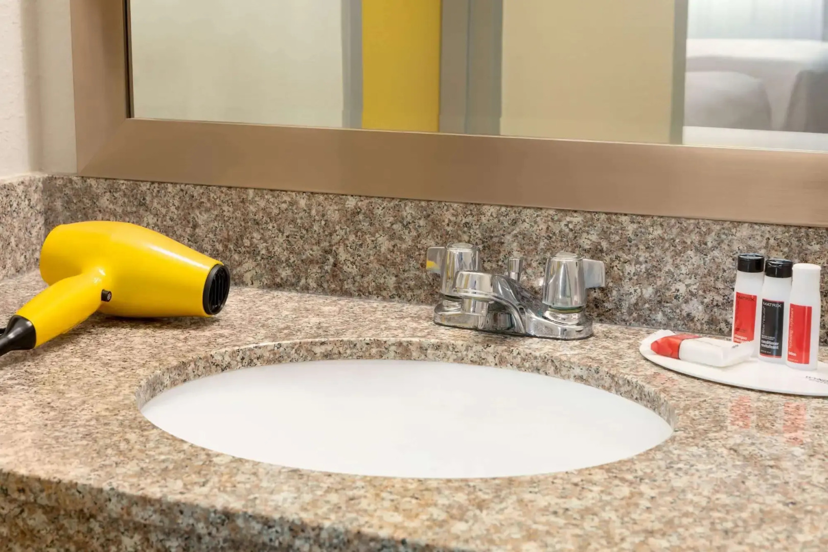 Days Inn - Rivergate