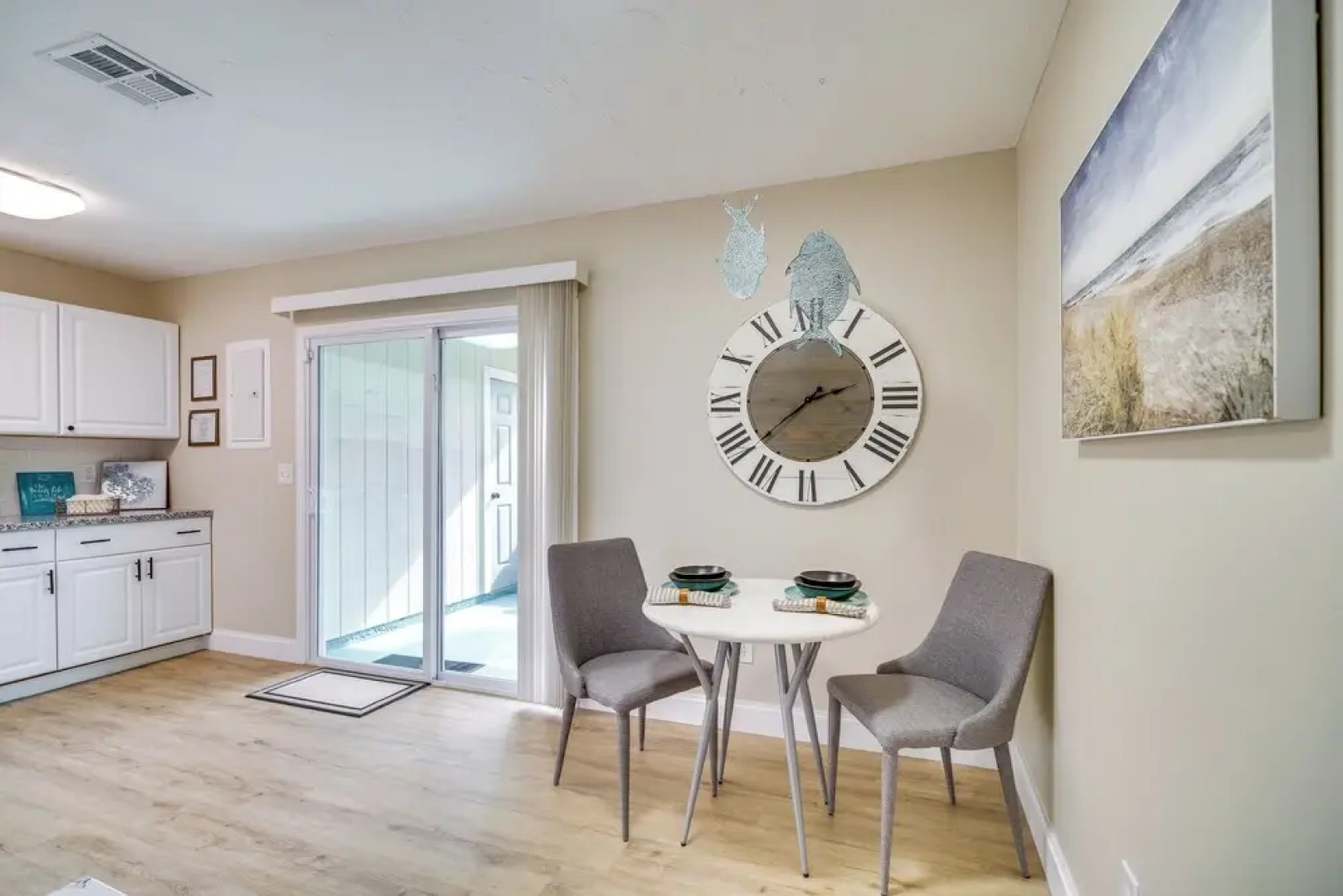 Sebastian Retreat w/ Screened Porch: 6 Mi to Beach