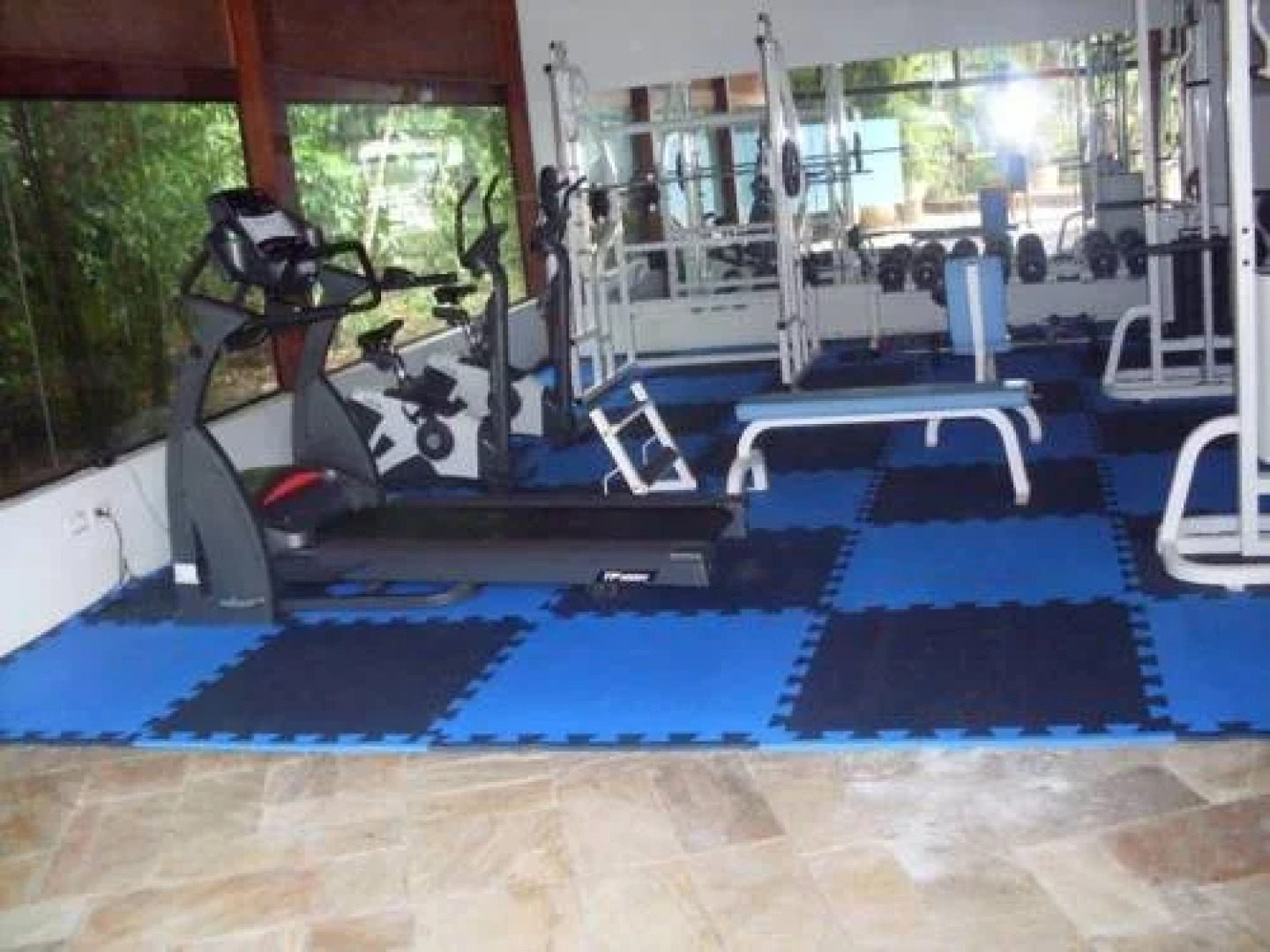 Amarilis Flat Service