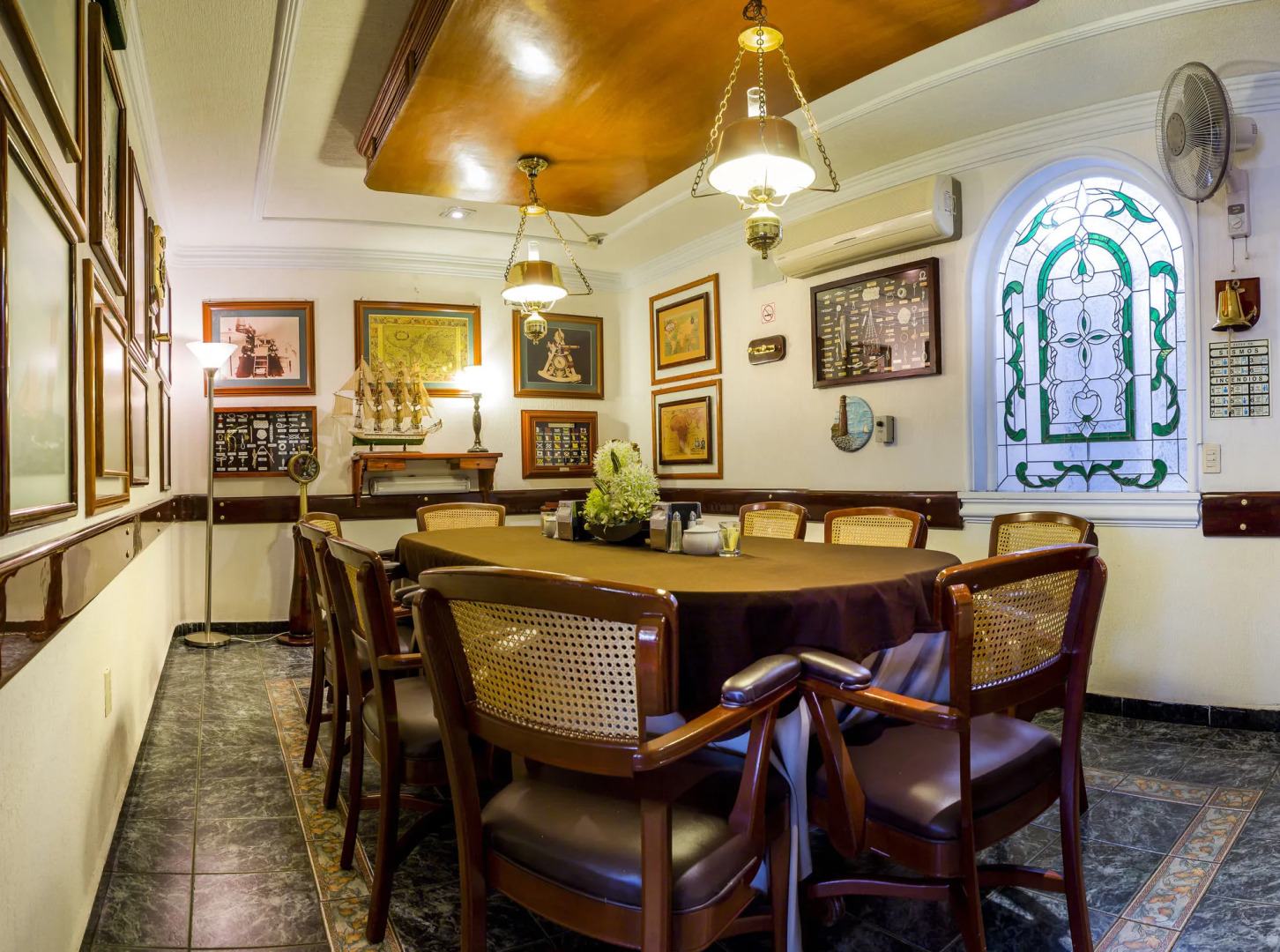 Hotel & Suites Aliana