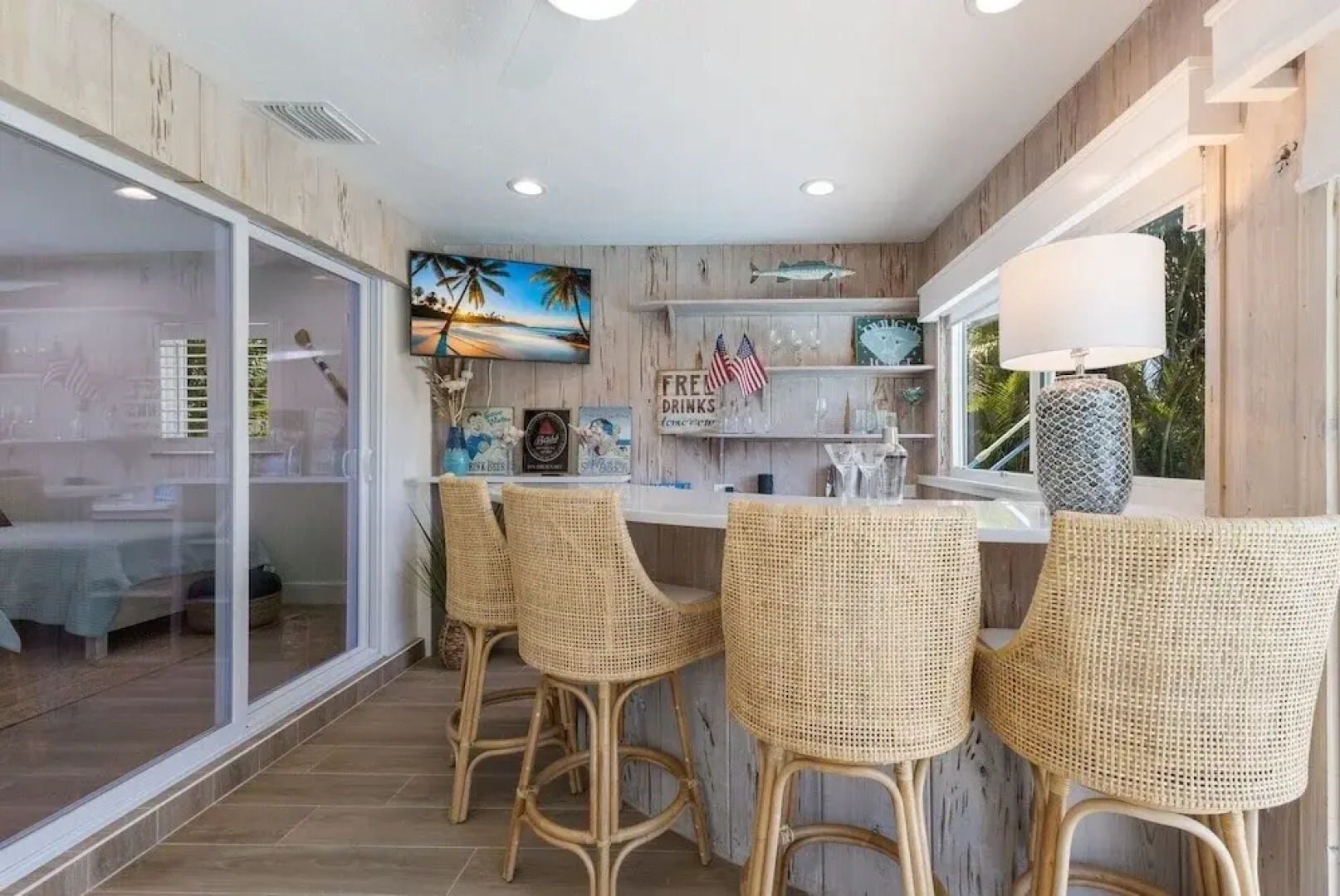 Gladiolus On The Water 3 Bedroom Home by RedAwning