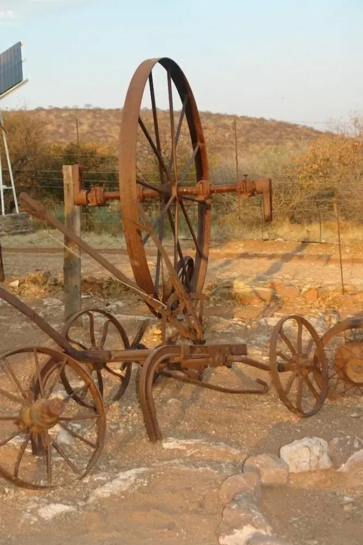 Toko Kamanjab Lodge & Safari