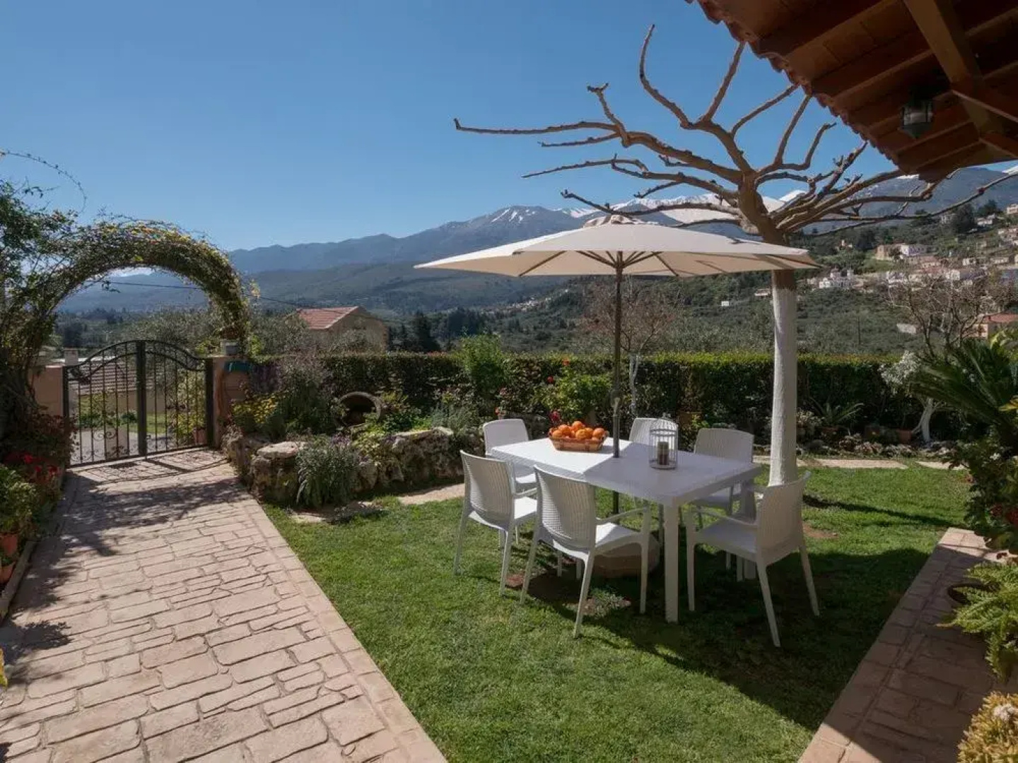 Traditional Ioannis Cottage...luxurious & Rustic With Ecological Heated Pool !!!