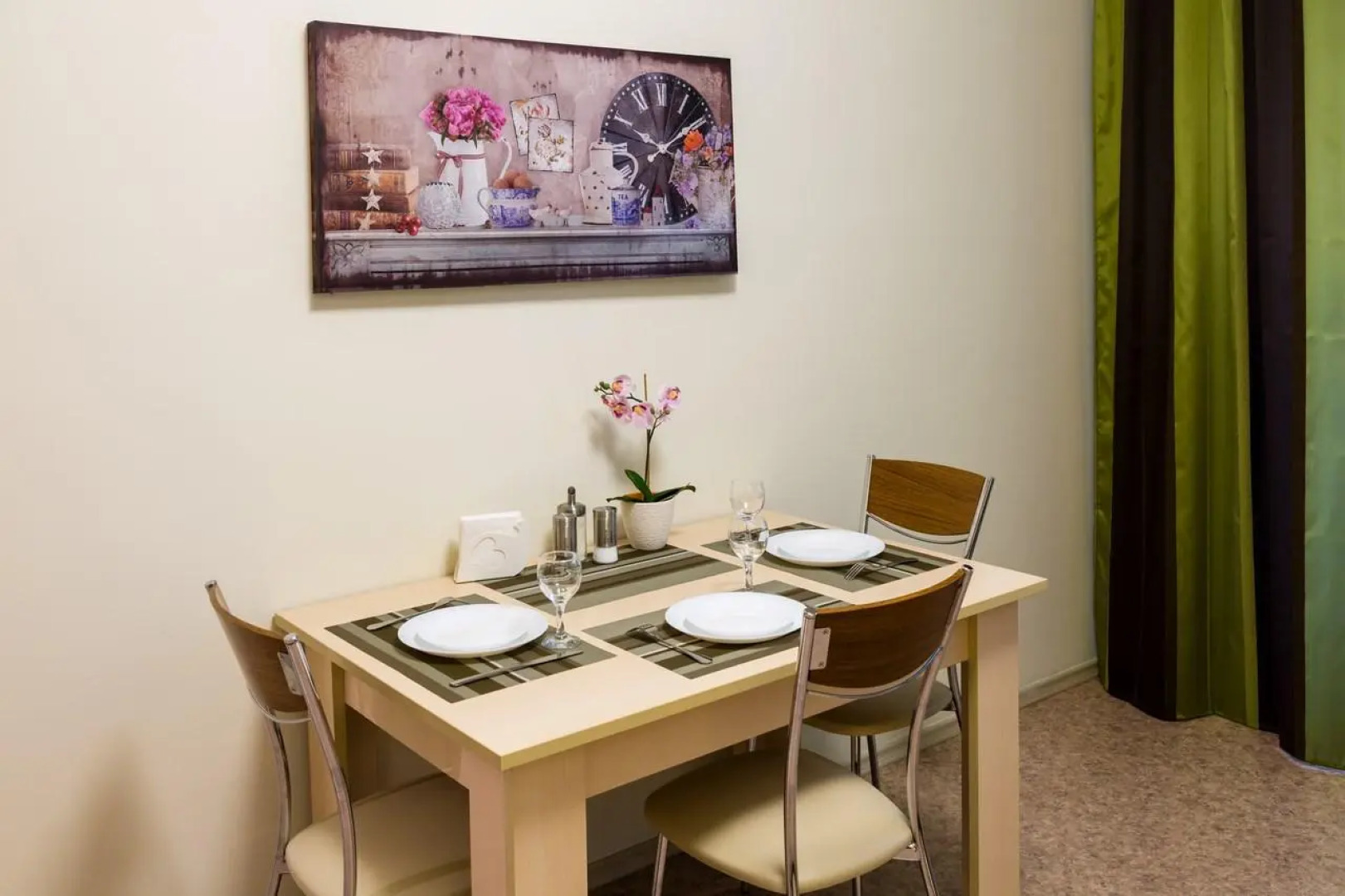 Романовский на переулке Кучерской