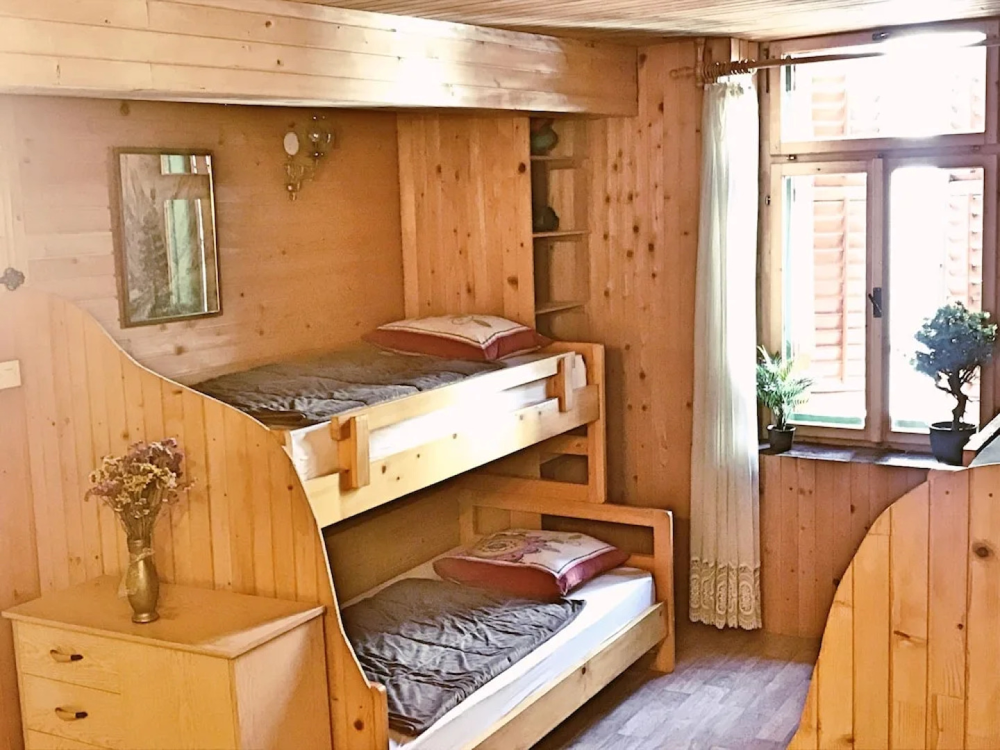 Bright Apartment at Tartini Square