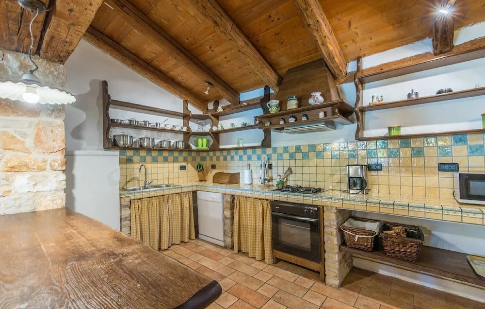 Authentic Villa in Tinjan With Private Pool