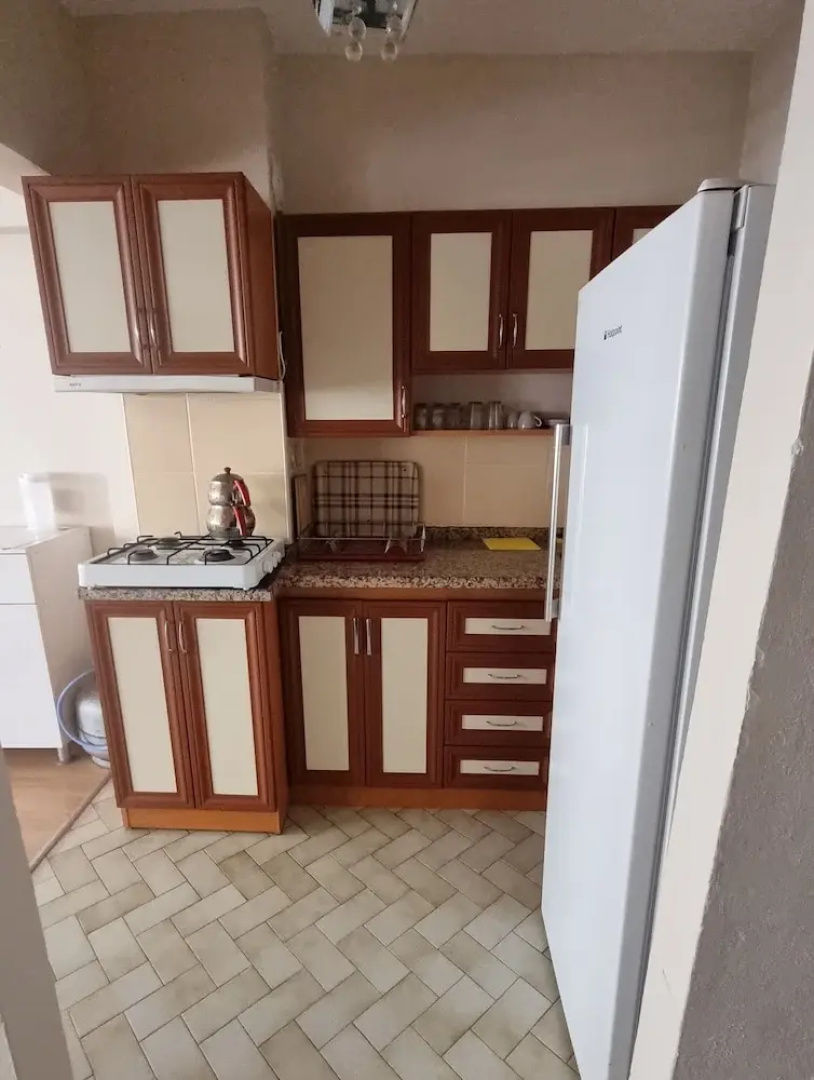 Keri̇mbey Apart
