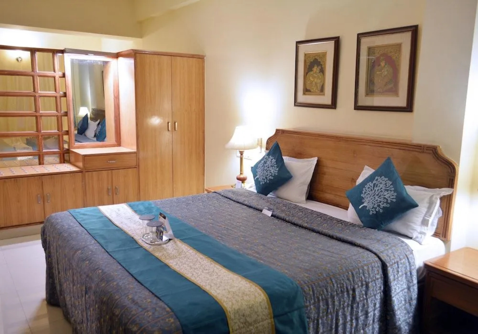 OYO 3140 Classic Residency