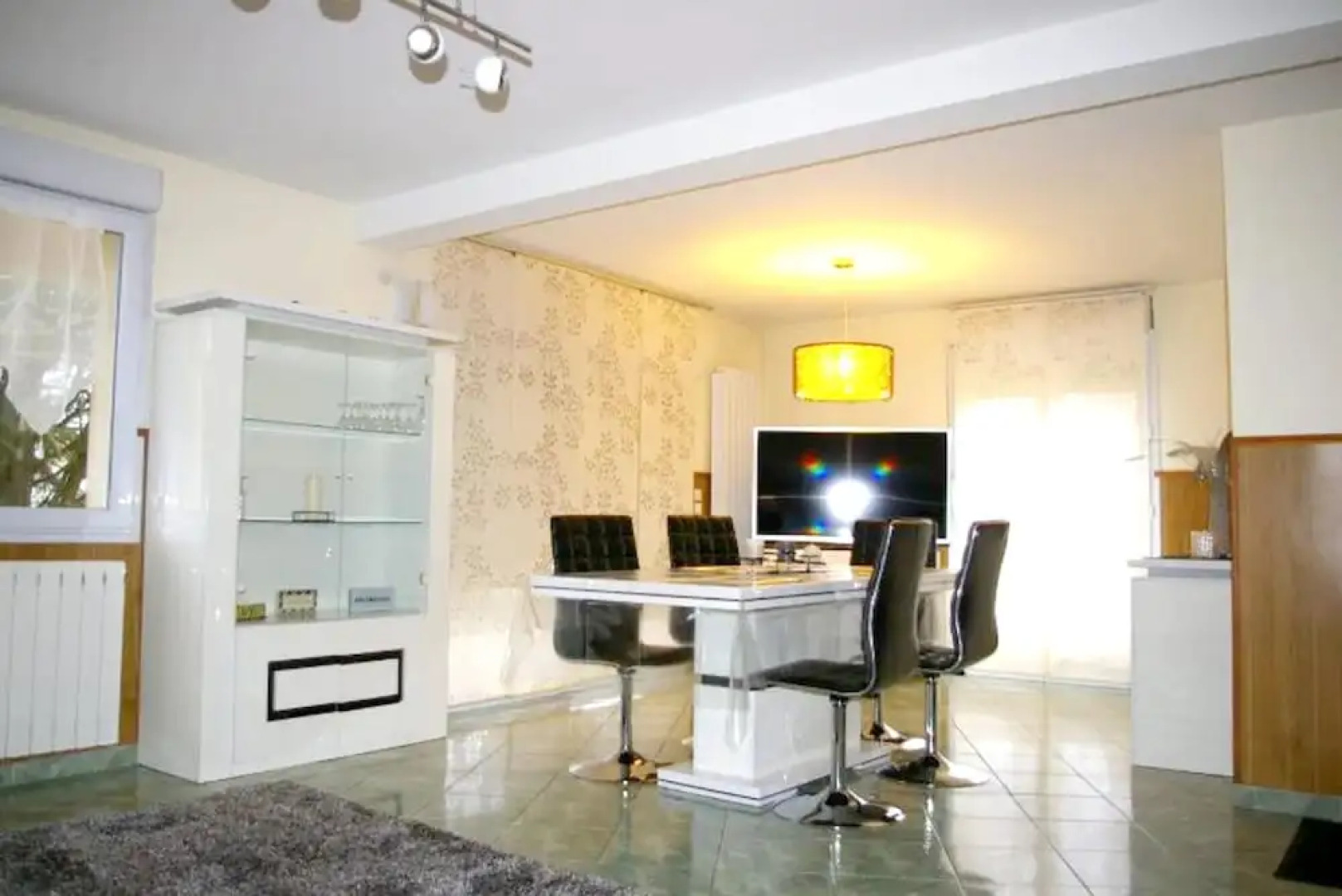 House With 4 Bedrooms in Chenôve, With Enclosed Garden and Wifi