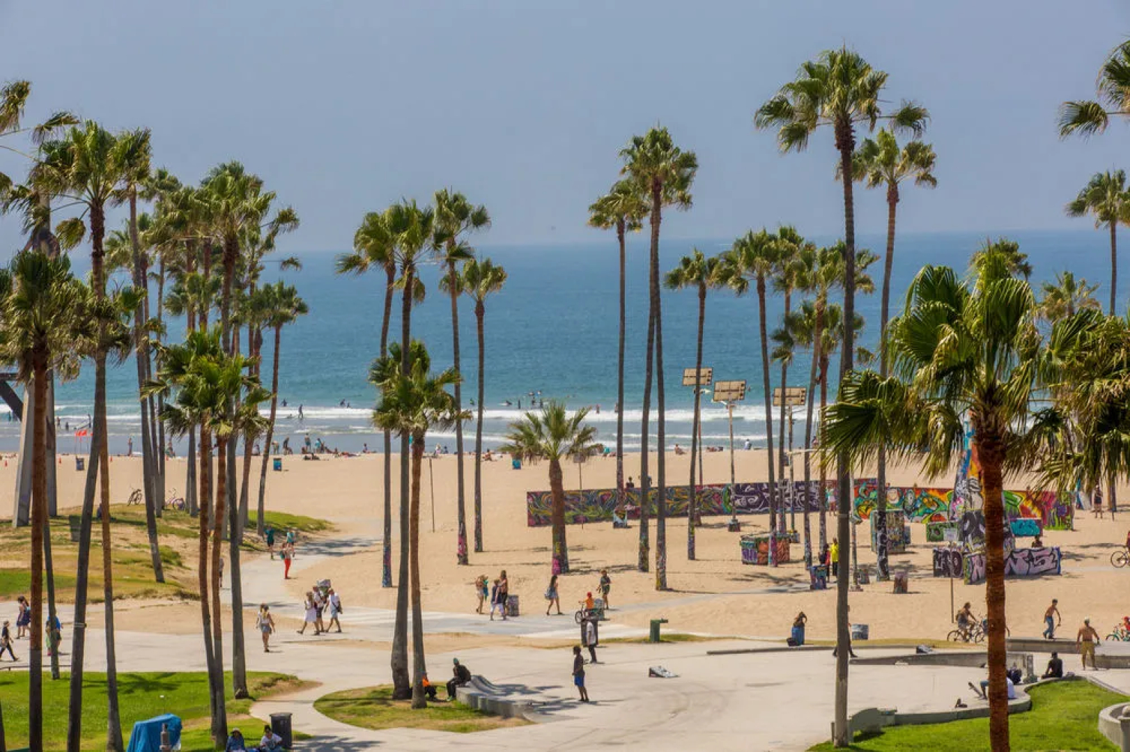 Venice Beach Suites & Hotel