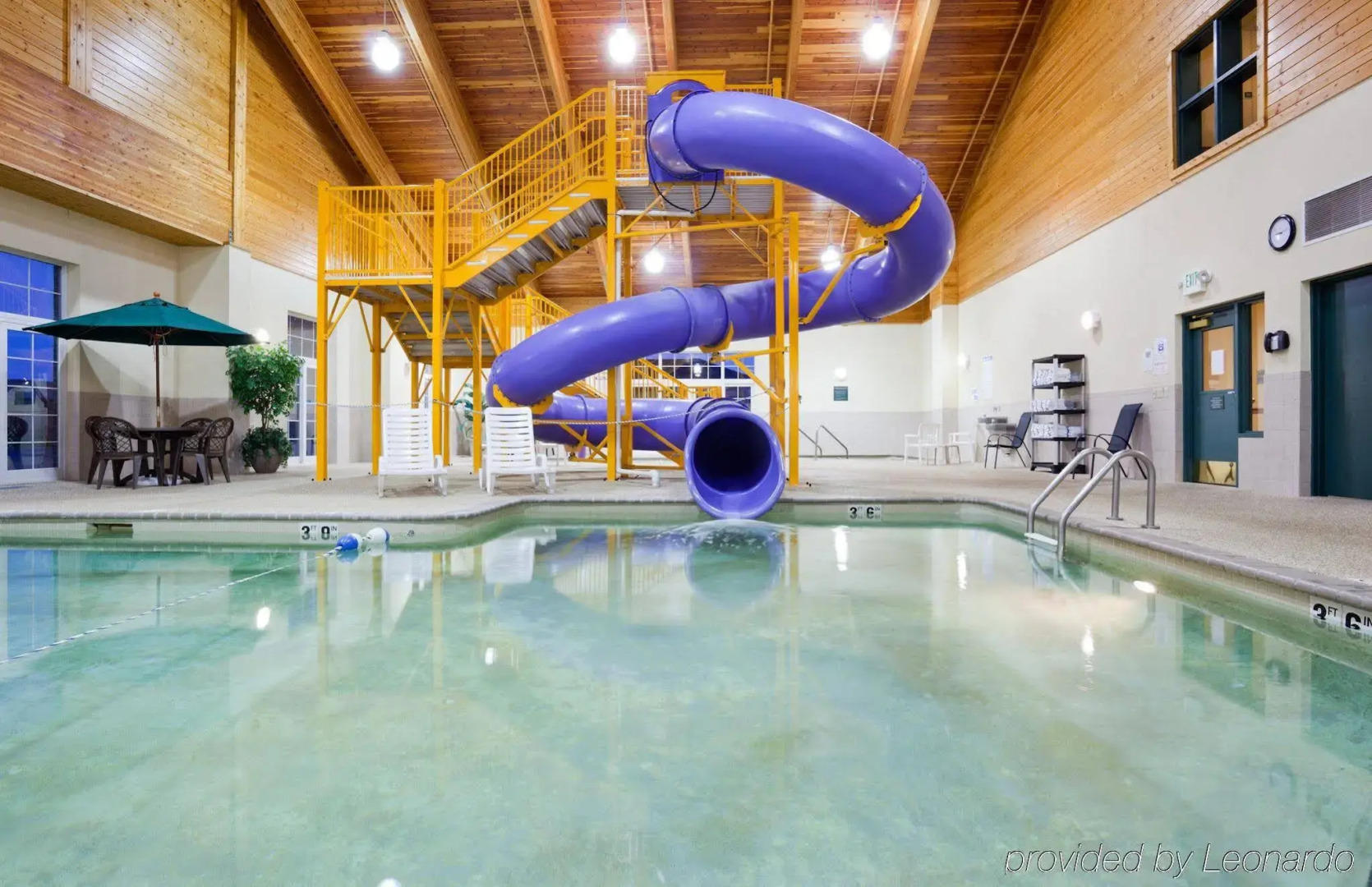 Country Inn & Suites by Radisson, Shoreview-Mounds View, MN